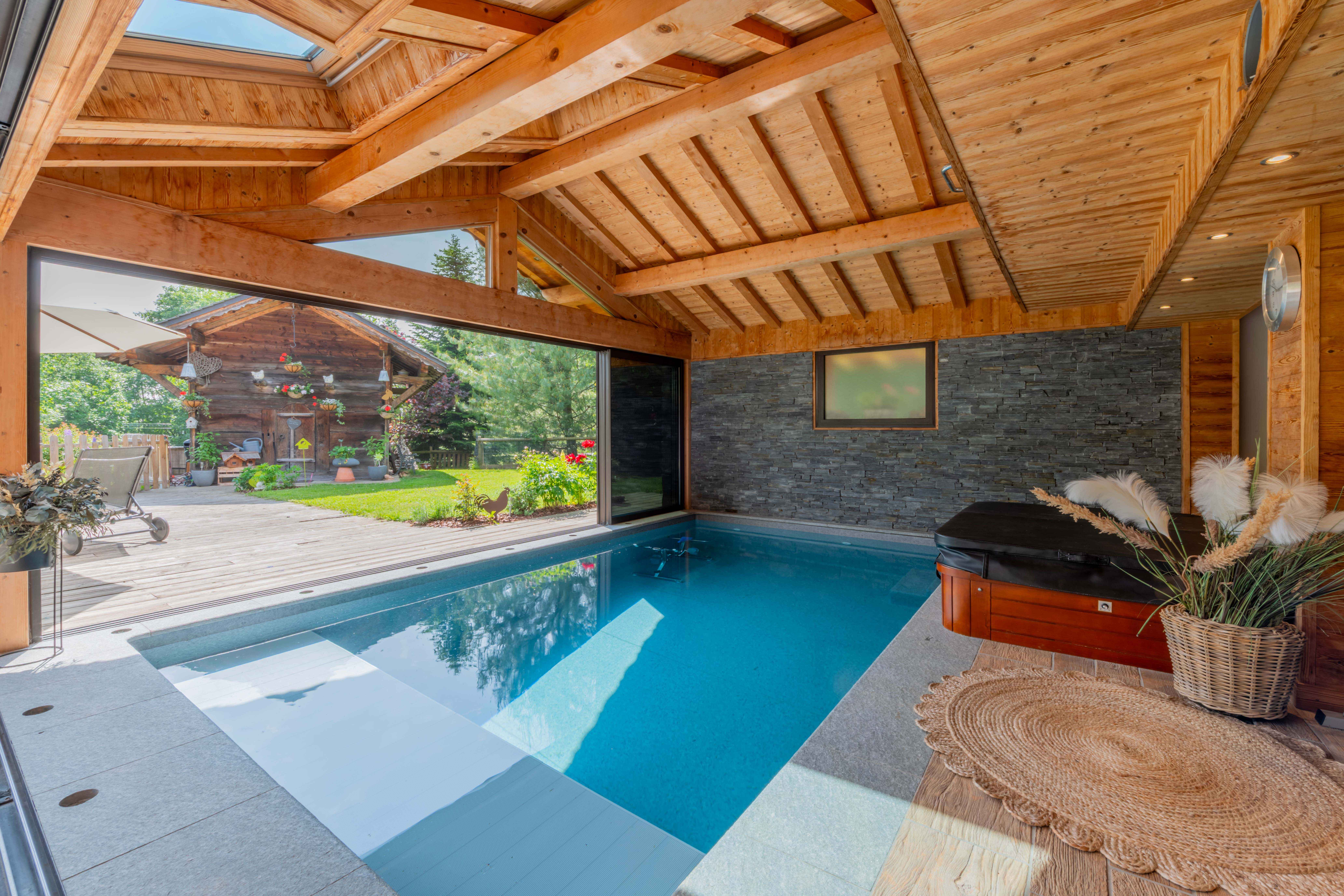 chalet-les-gets-piscine