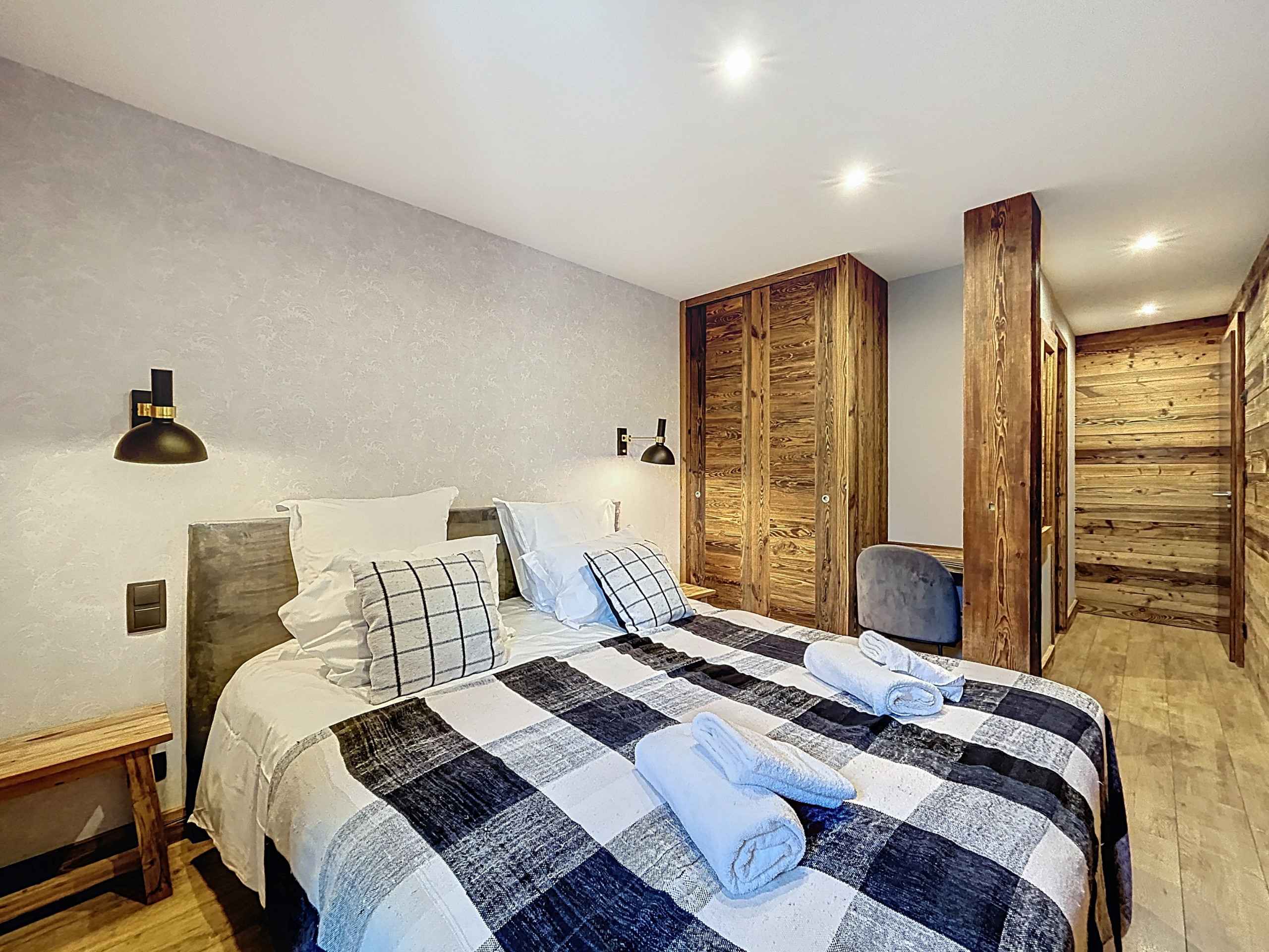 17591567928ef10055c7b9a90ee4dedeaa18270702 - Attribut alt par défaut.