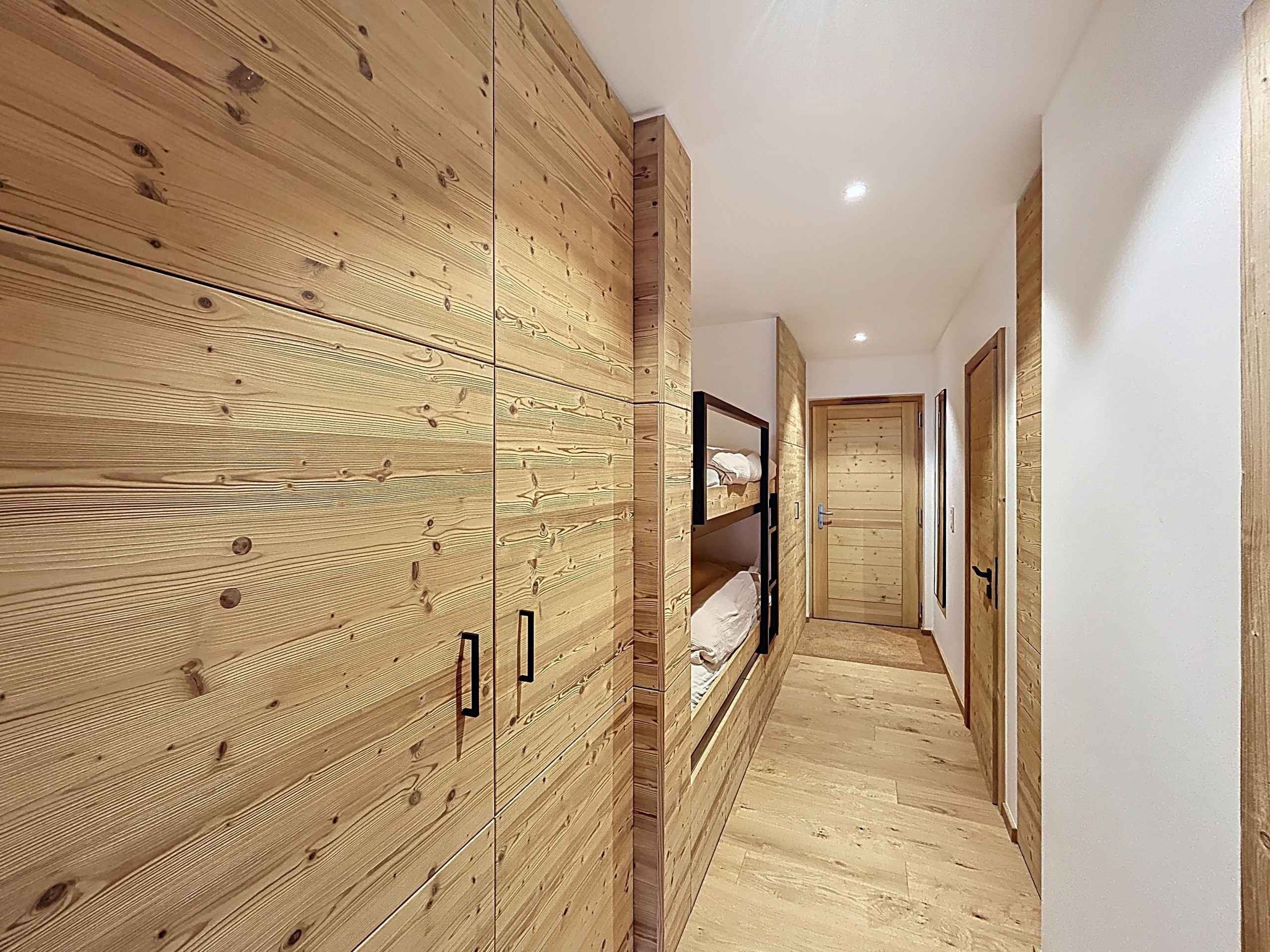 1758011377d350bda1319c0bd8b28a787072e339d8 - Attribut alt par défaut.