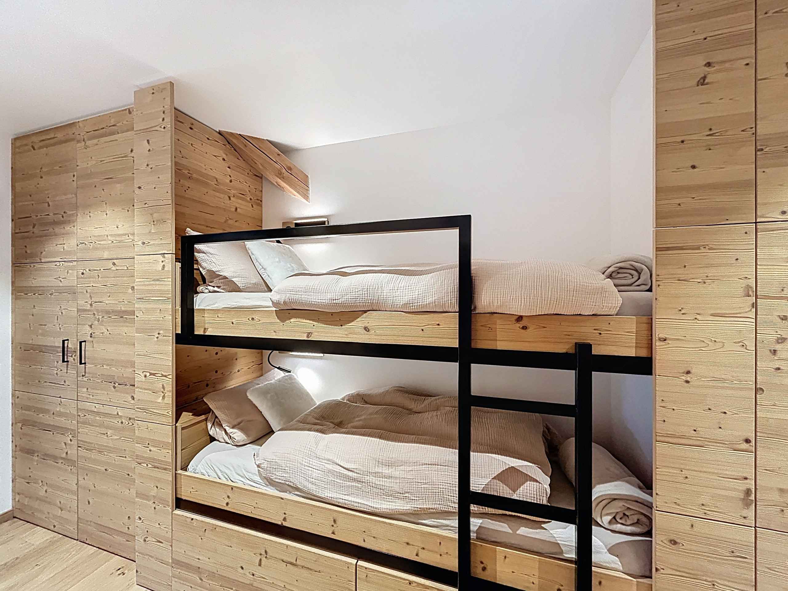 1758011343c498f9986696c29f7e365a5b4415a580 - Attribut alt par défaut.