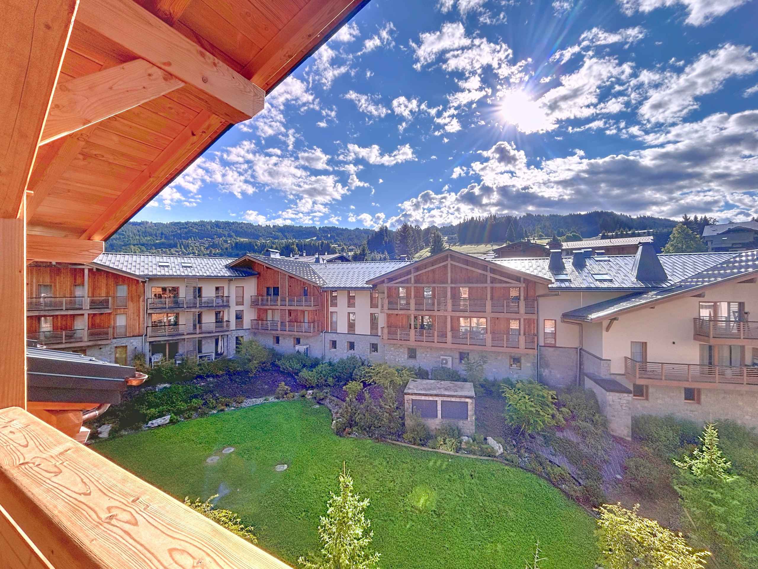 17580113617f0d3c4da4c7bf6d31b898ea099948a2 - Attribut alt par défaut.