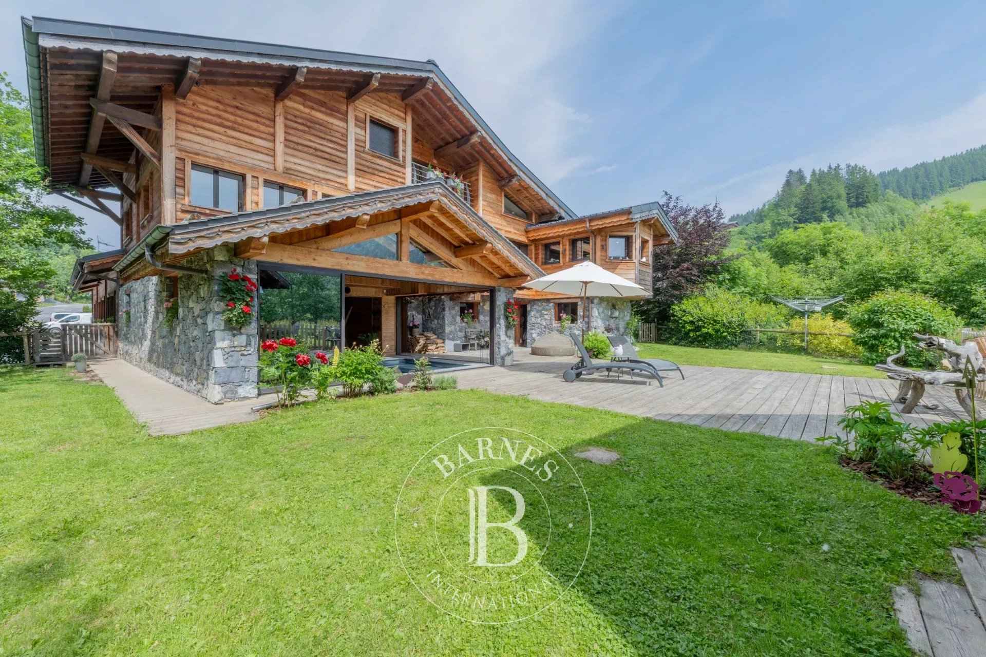 Bef639133a74801c969f5003a60bef1d f2a2e1cb6c 1920 original - Attribut alt par défaut.