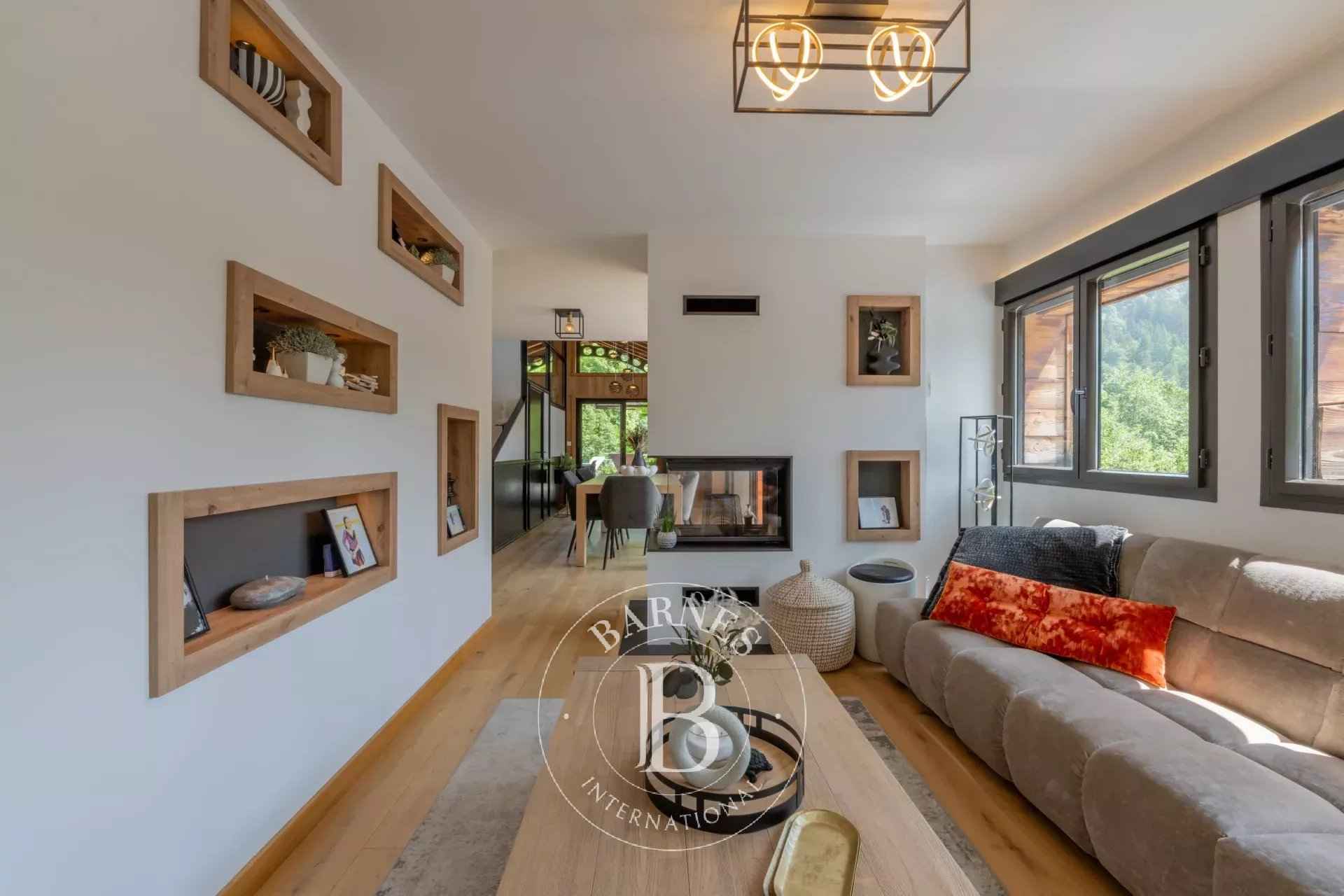 86d9803a77d37cb3c6818dc8e7b6b4e2 4063cb732c 1920 original - Attribut alt par défaut.