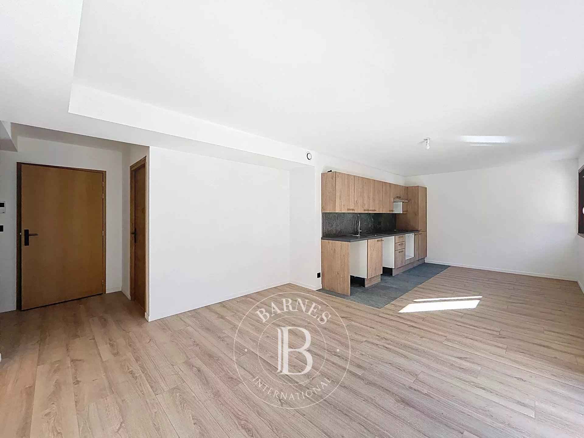 E04a8a3f542d2af92fc865b0a48bb98a 10bbc2b881 1920 original - Attribut alt par défaut.