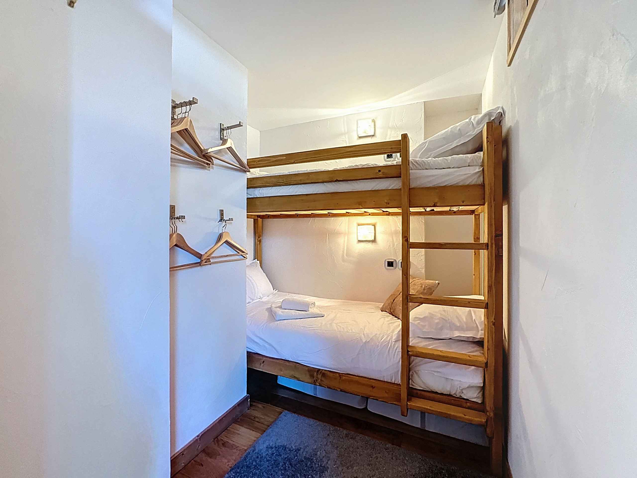 1762277366a5a34ef55a05860e0366091a11e7e11e - Translation missing: en.helpers.application.image_tag.default_alt