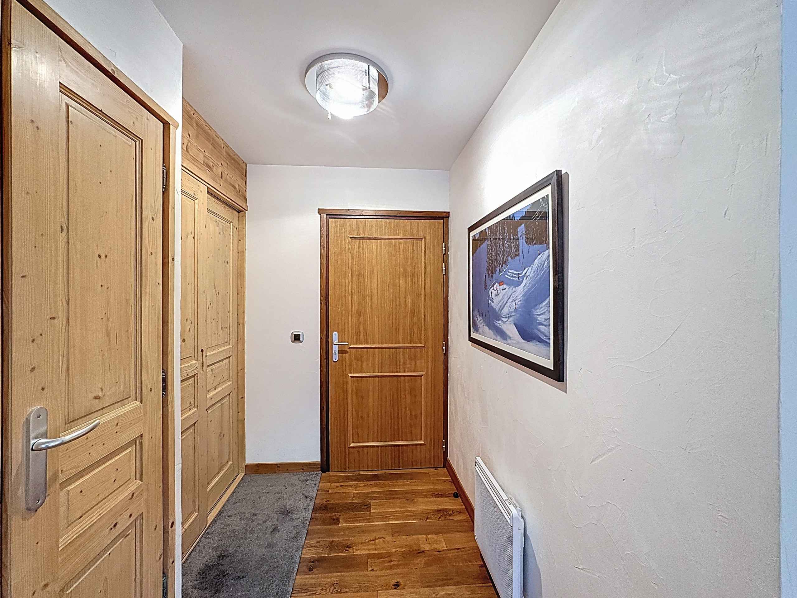 1762277384ae3b2856793dfed9c578ba7781aac9b9 - Translation missing: en.helpers.application.image_tag.default_alt