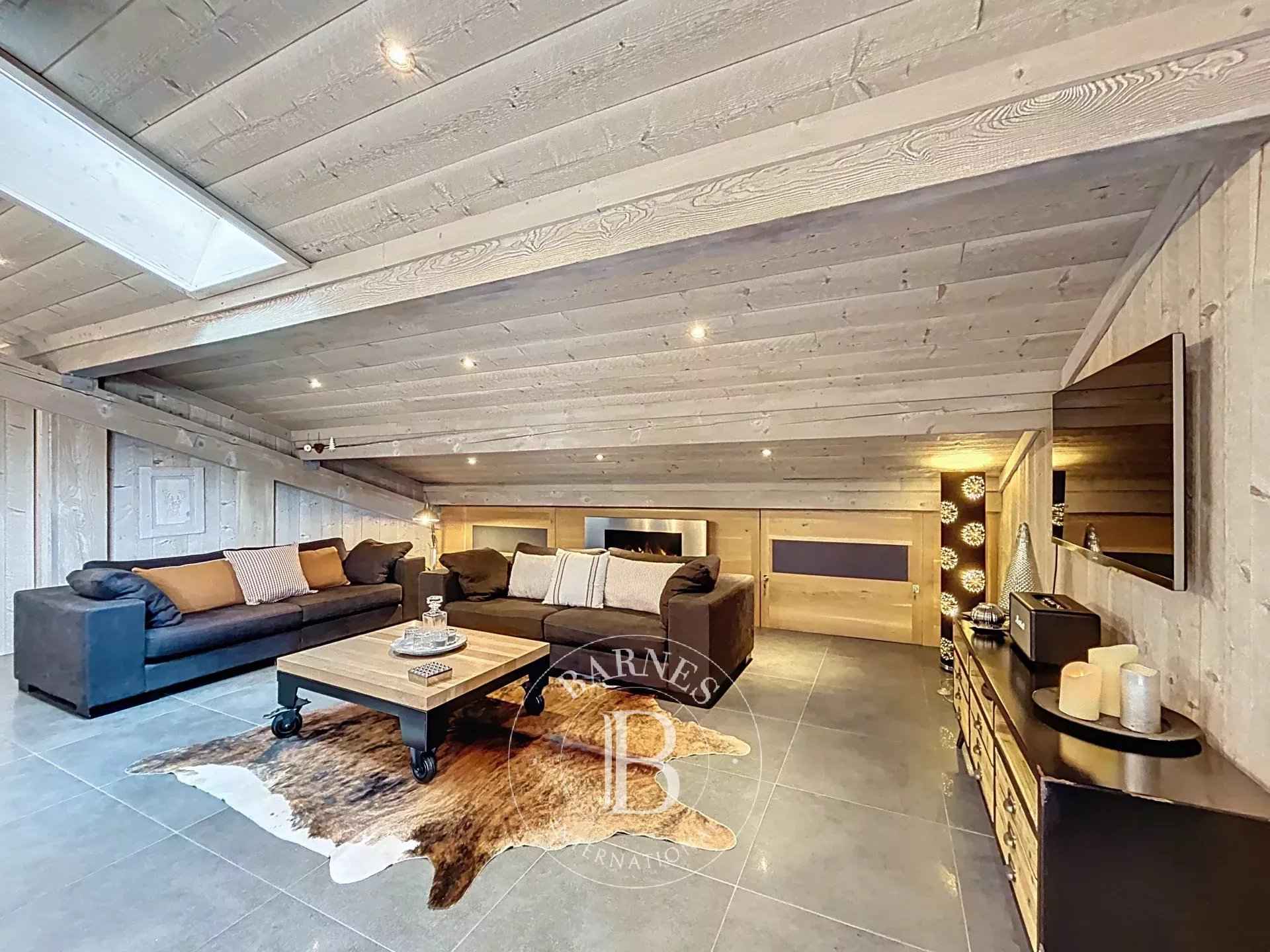 Ceae2f69b349e96c33dd7cb0089bb9fd 5d227ce29c 1920 original - Attribut alt par défaut.