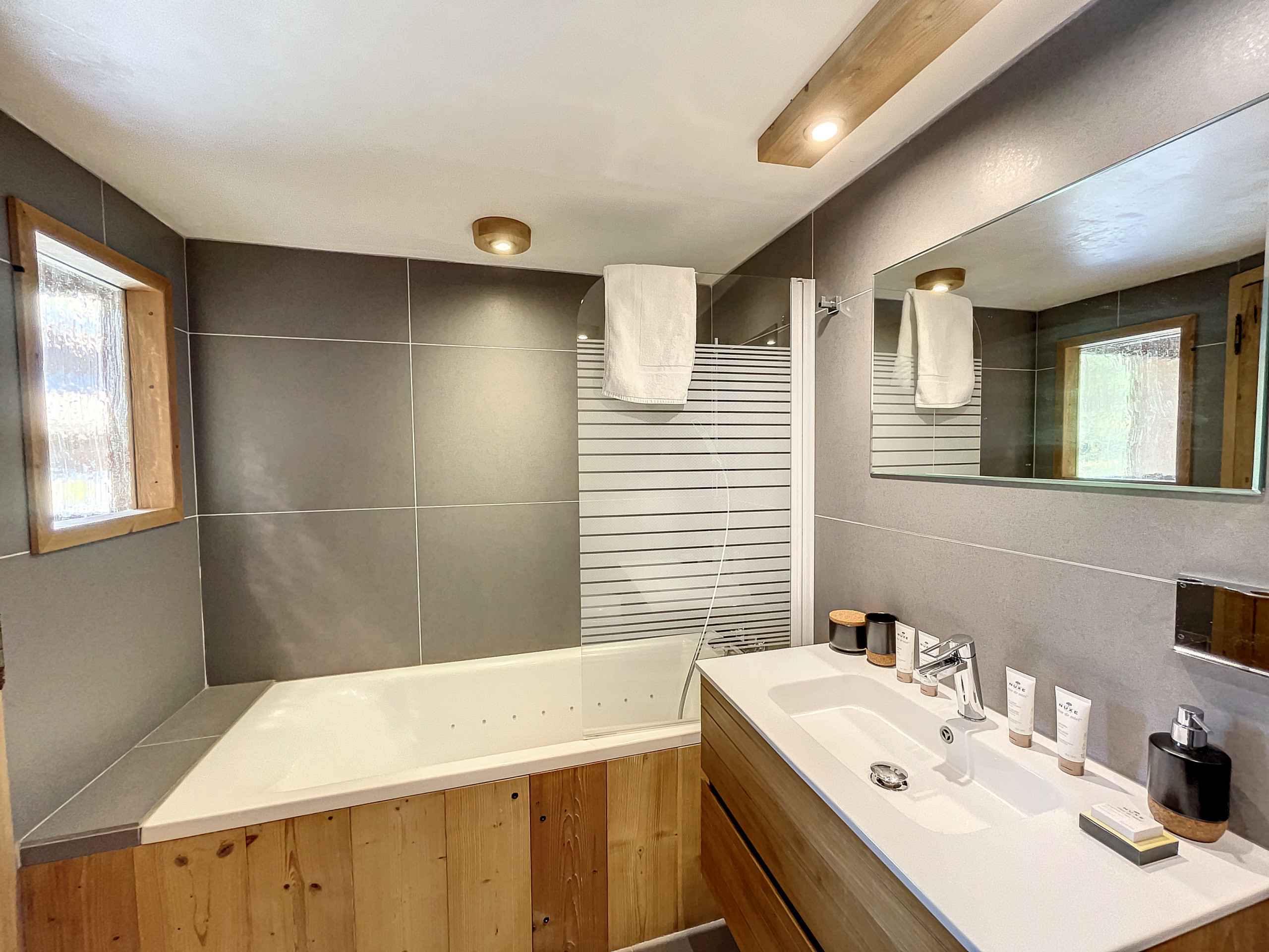 1711122516539539f2521e833295a2869a4de4e662 - Translation missing: en.helpers.application.image_tag.default_alt