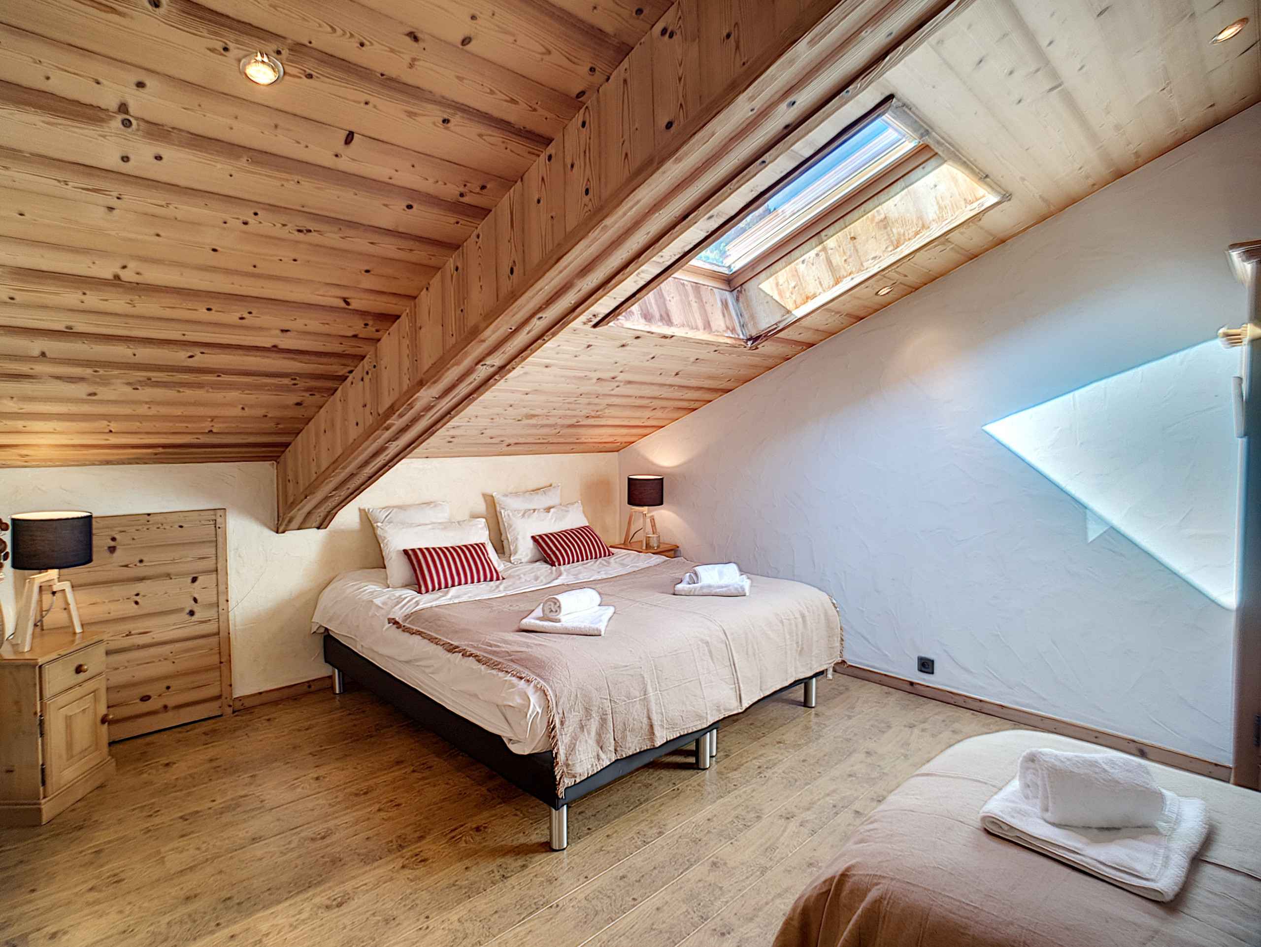 1710780282297deb2d66d1db462027a86d0d27c65c - Translation missing: en.helpers.application.image_tag.default_alt