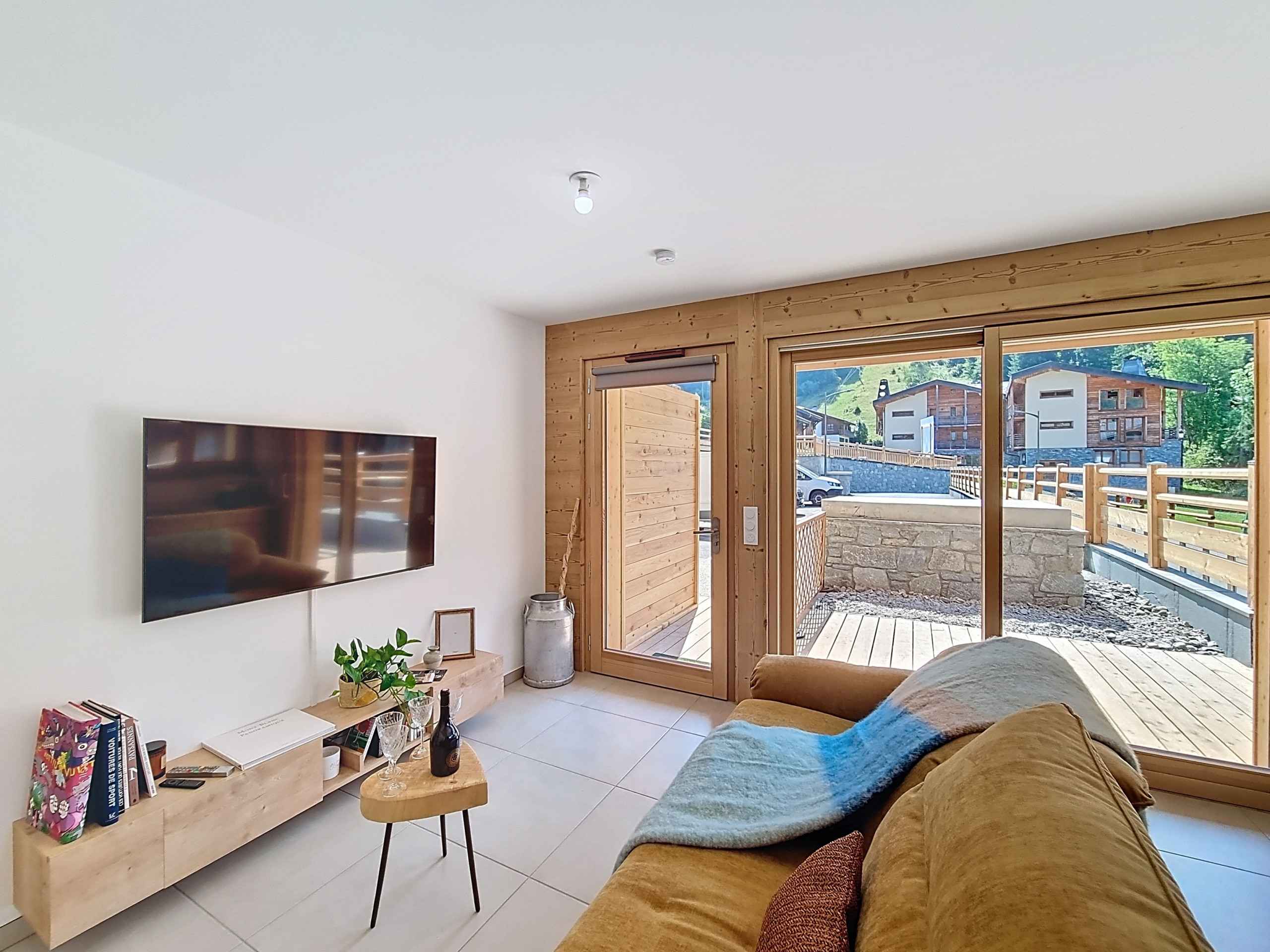 17550006834f84271e8a0ae1f08ee3142b2e4855a8 - Translation missing: en.helpers.application.image_tag.default_alt