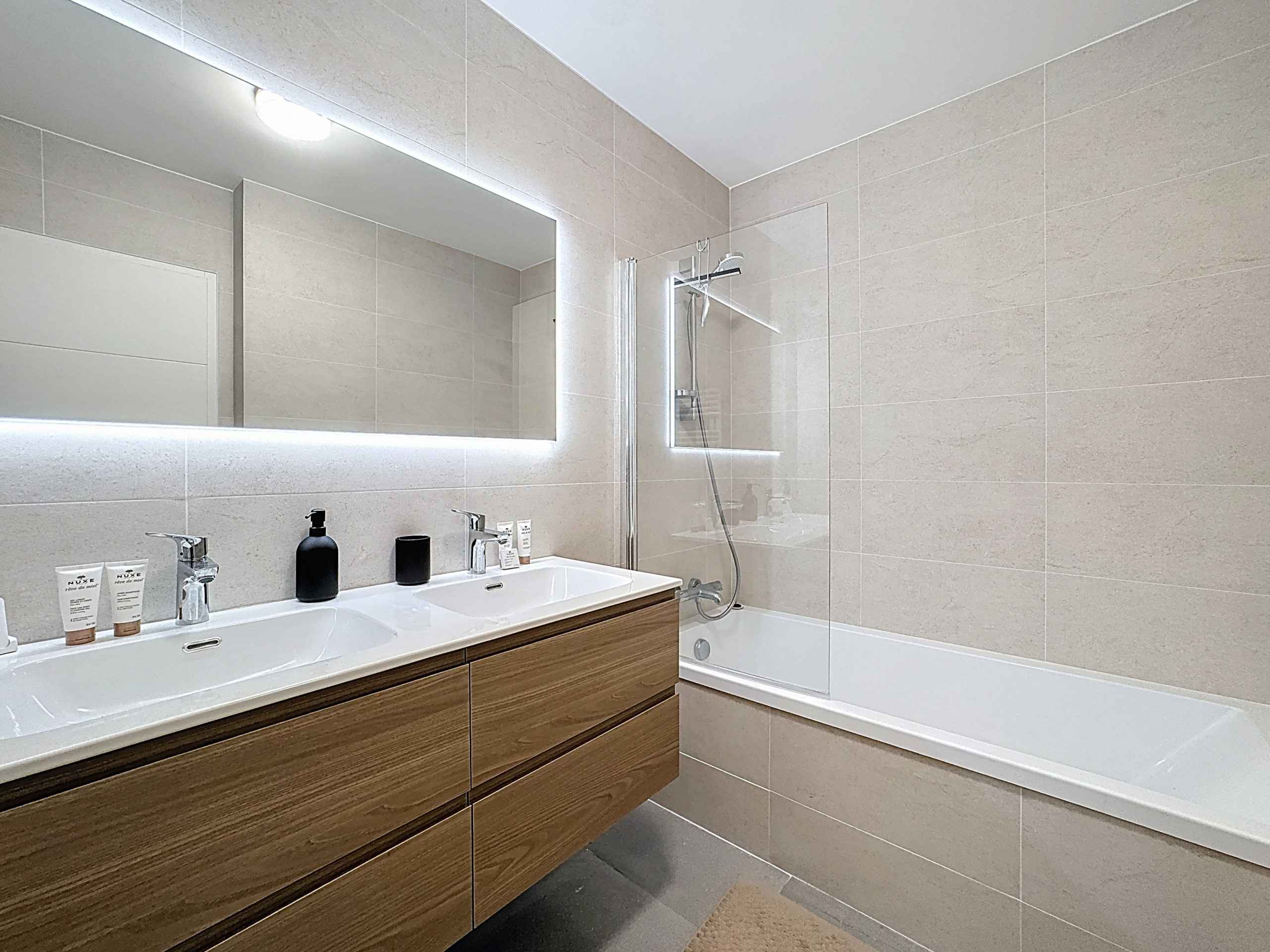 1763396860716784cff7b812ab1759c95e74ab2408 - Translation missing: en.helpers.application.image_tag.default_alt