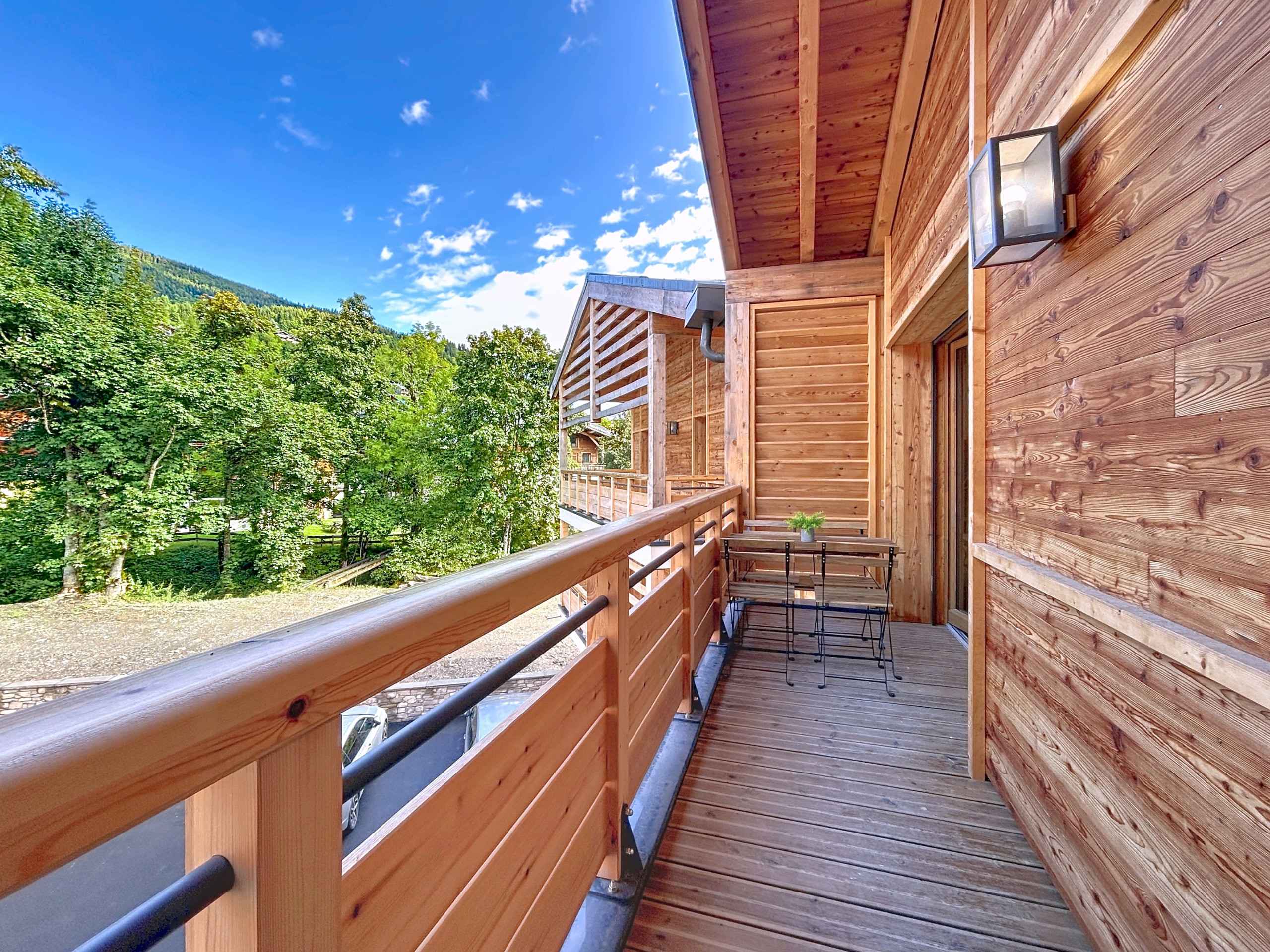 1758552244b949ee43fc344c80ab15d4c6a0d5e7e9 - Translation missing: en.helpers.application.image_tag.default_alt