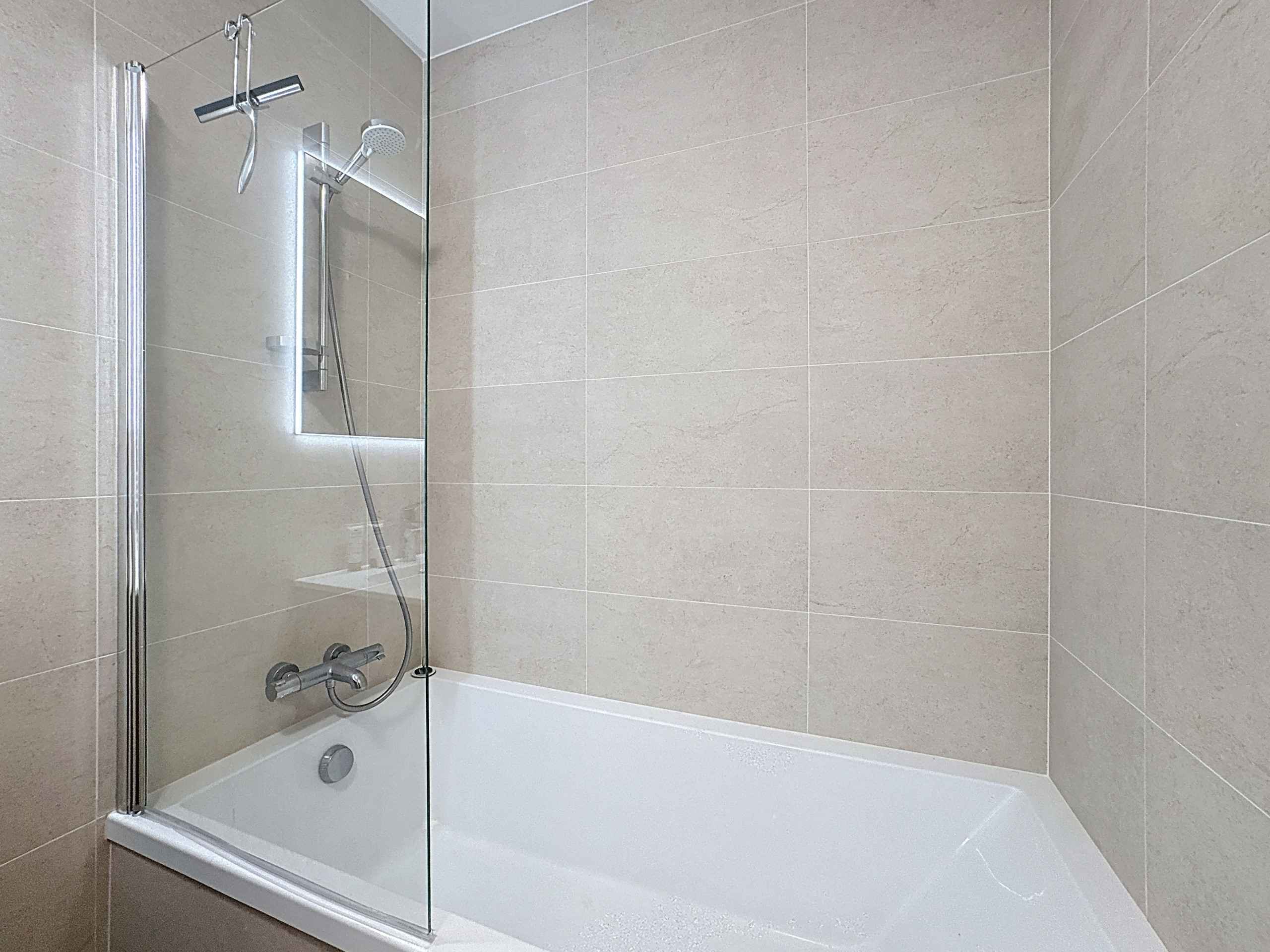 17633968585b52216beda9524cfa090e1040edfb39 - Translation missing: en.helpers.application.image_tag.default_alt