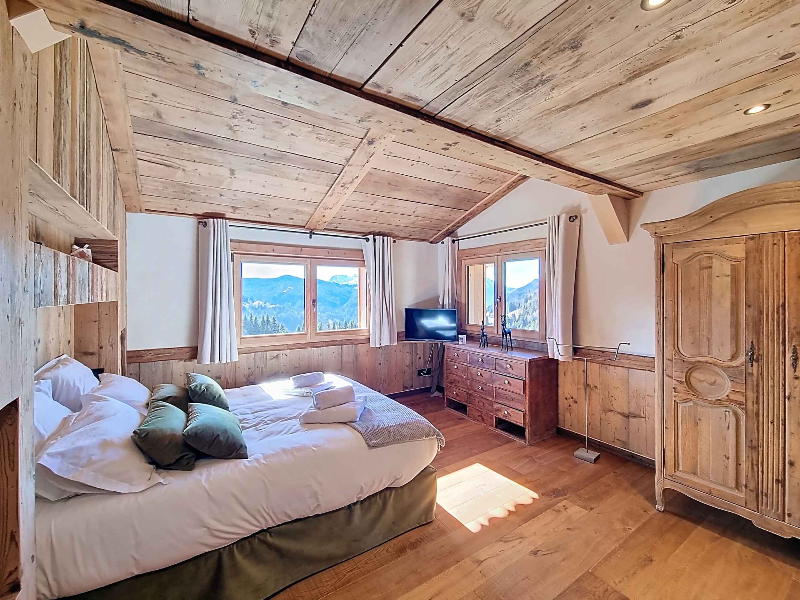 176236049666d34eb684c2392c051c425a83d044fd - Translation missing: en.helpers.application.image_tag.default_alt