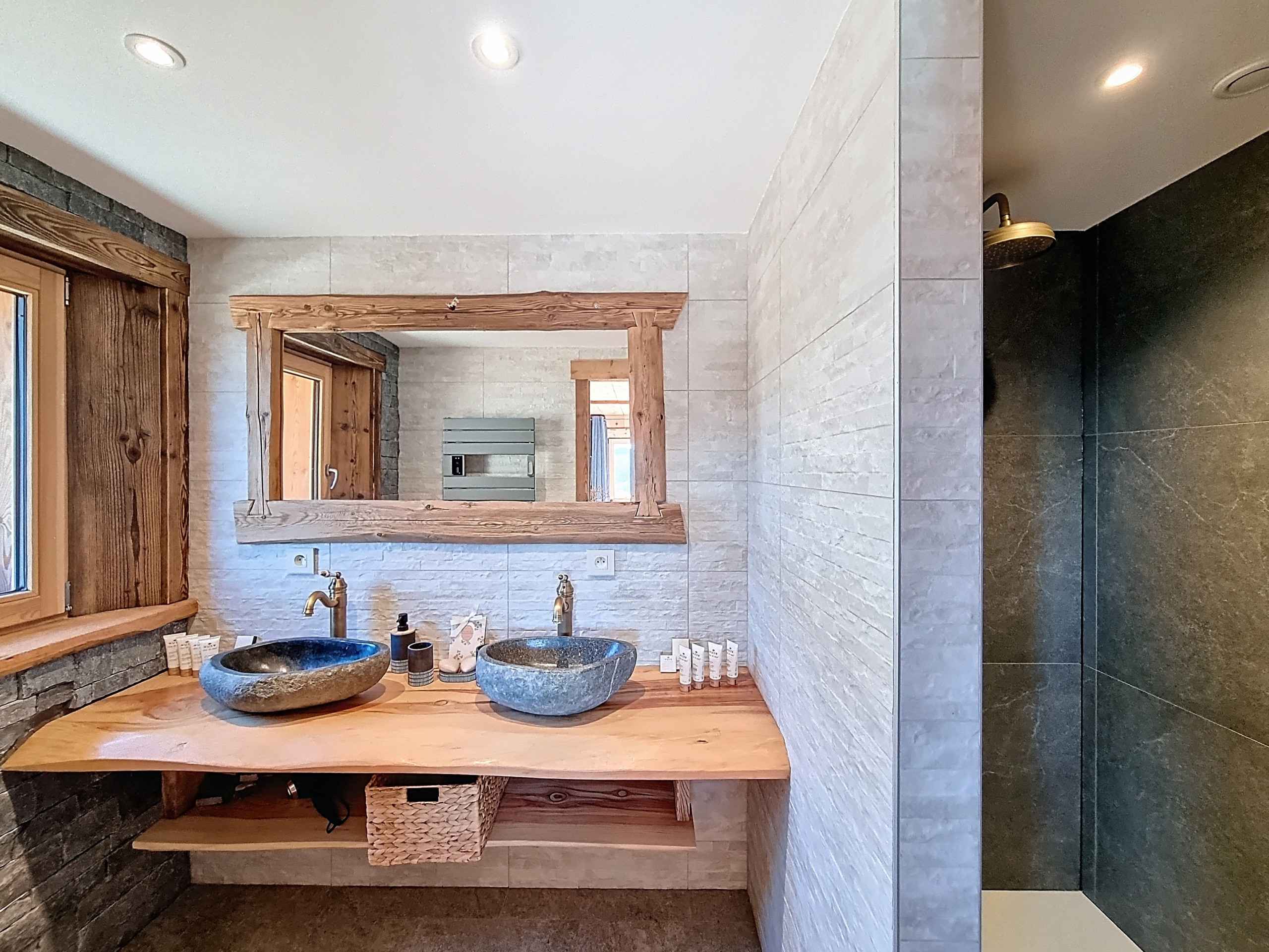 1762360441f91c42b58f2bf82fc8bd0150ffe371a2 - Translation missing: en.helpers.application.image_tag.default_alt