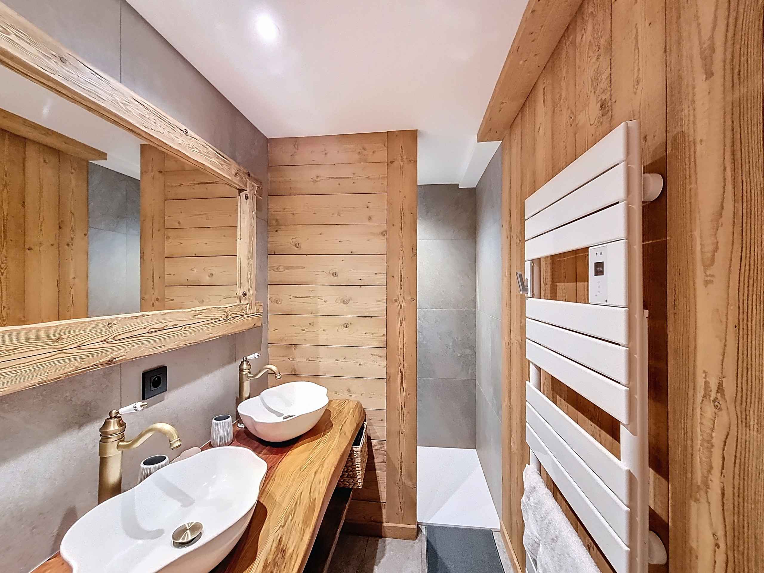 17623605089a3f4b696e23ab683441f1f8c8478240 - Translation missing: en.helpers.application.image_tag.default_alt