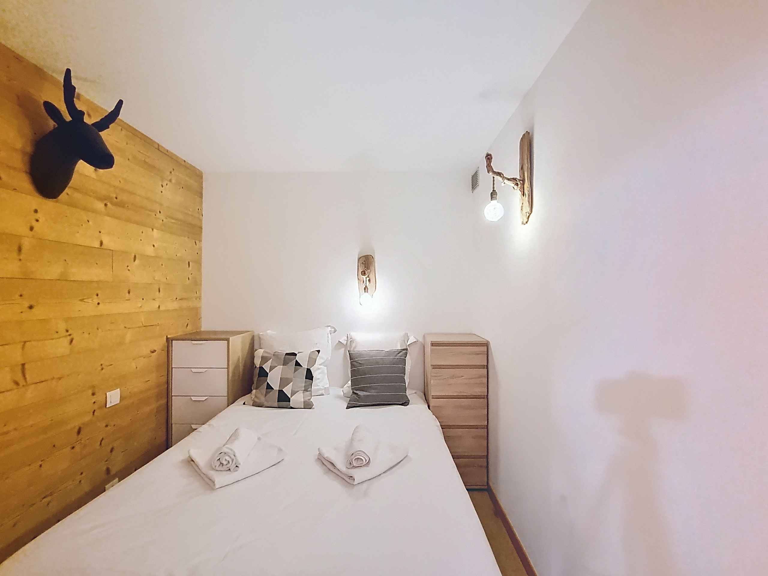 1756905479ce55bab95487c67c71f5d15abf693eb4 - Translation missing: en.helpers.application.image_tag.default_alt