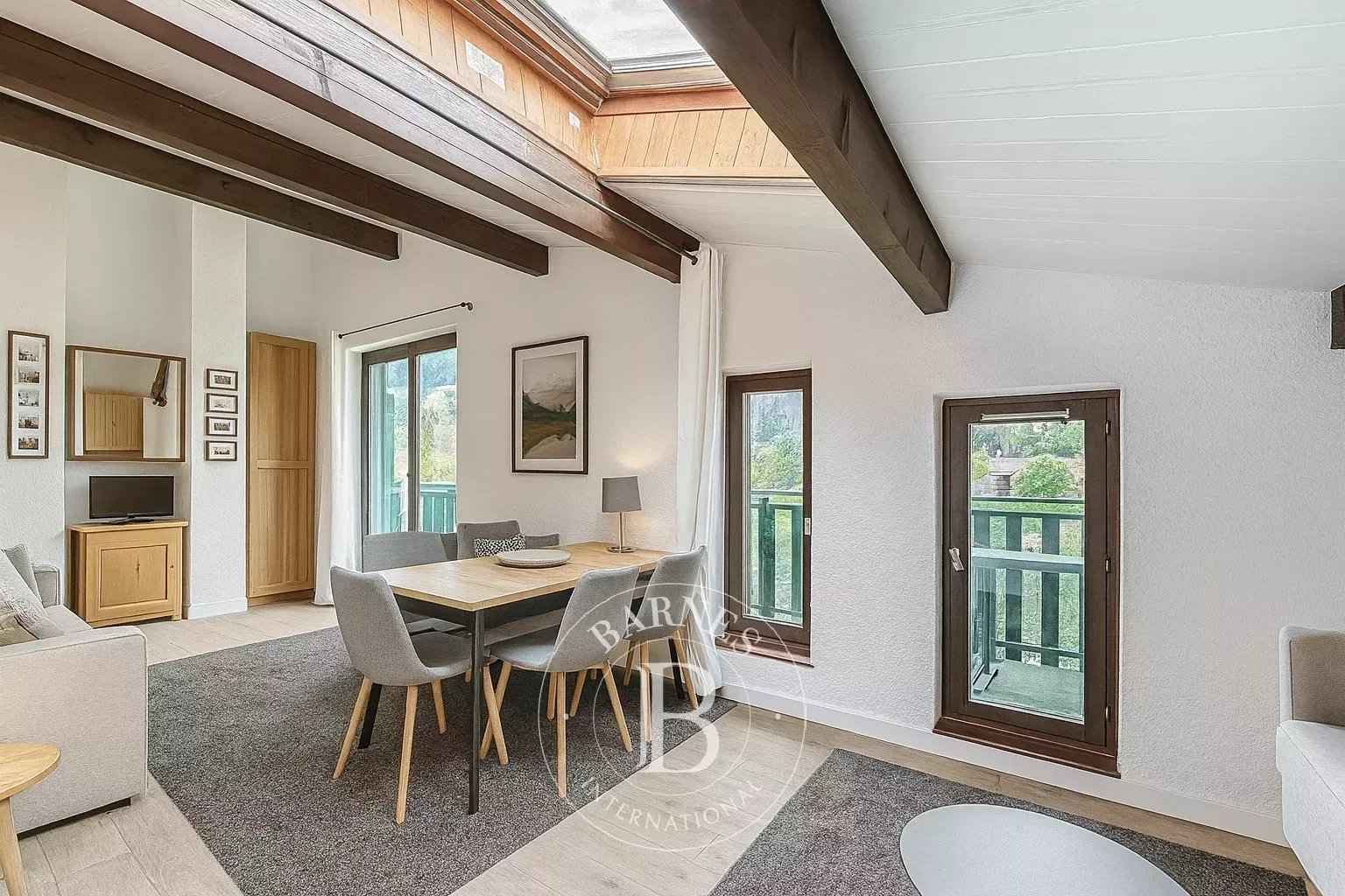 Bbeecf10e52163398d6bb6da543c0ff7 f2539f4477 1536 original - Attribut alt par défaut.