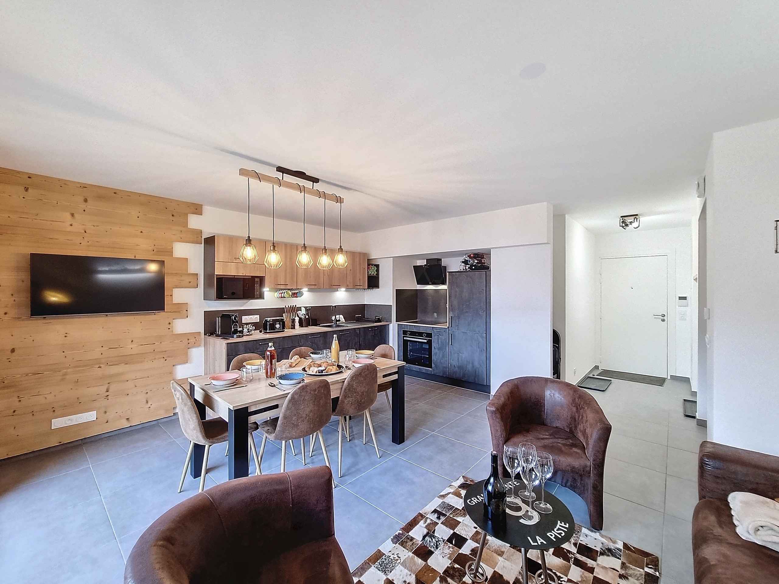 1727961765e3ff56cfd4b5edb6a1611047d9575b37 - Attribut alt par défaut.