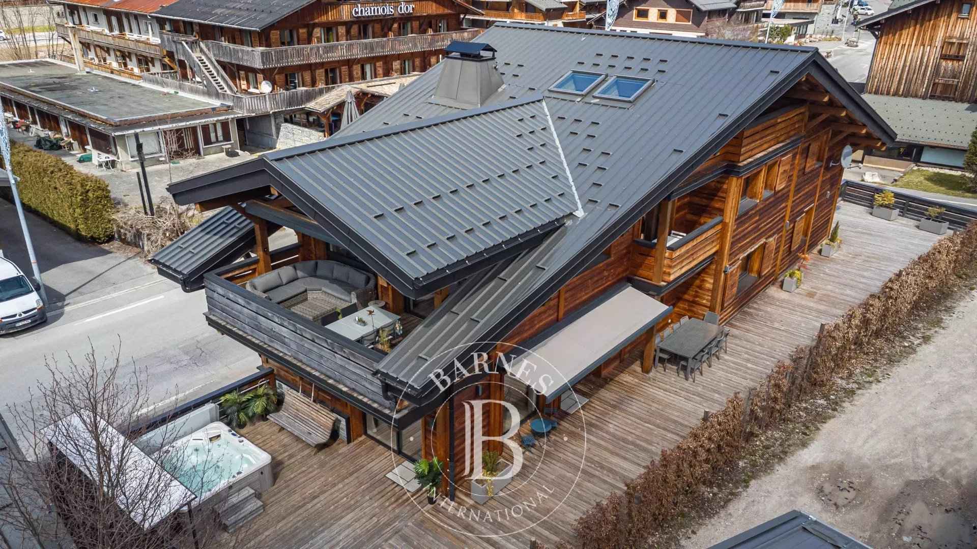 0d986cb8885b1caed77e51301463592a 26dc6c49bf 1920 original - Translation missing: en.helpers.application.image_tag.default_alt