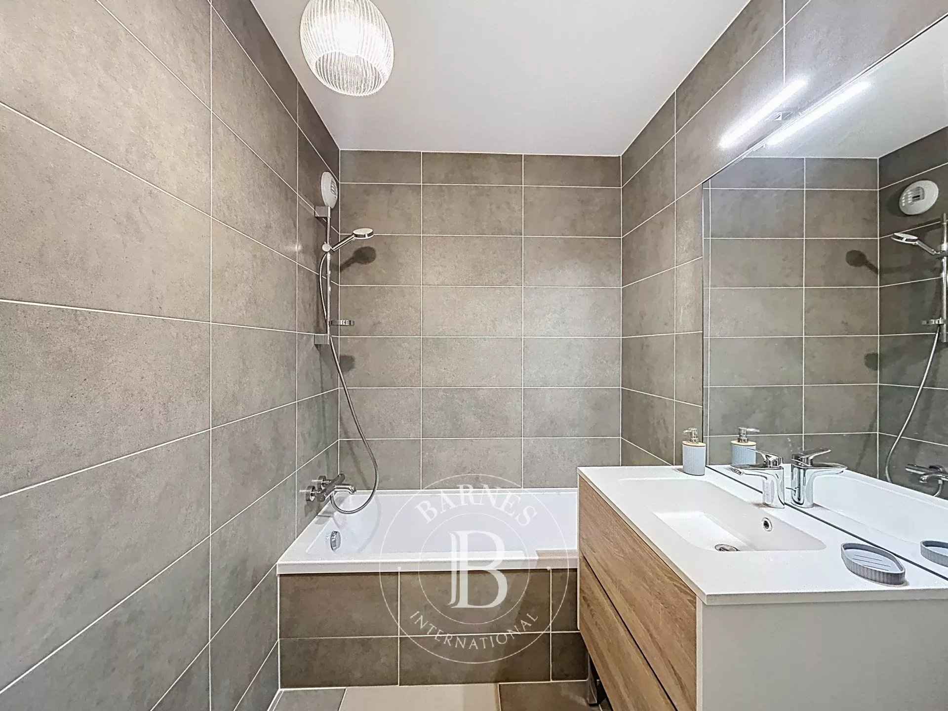 Bcbfb74fbe1f7b7b6a531b6789da30d3 14d3009d76 1920 original - Attribut alt par défaut.