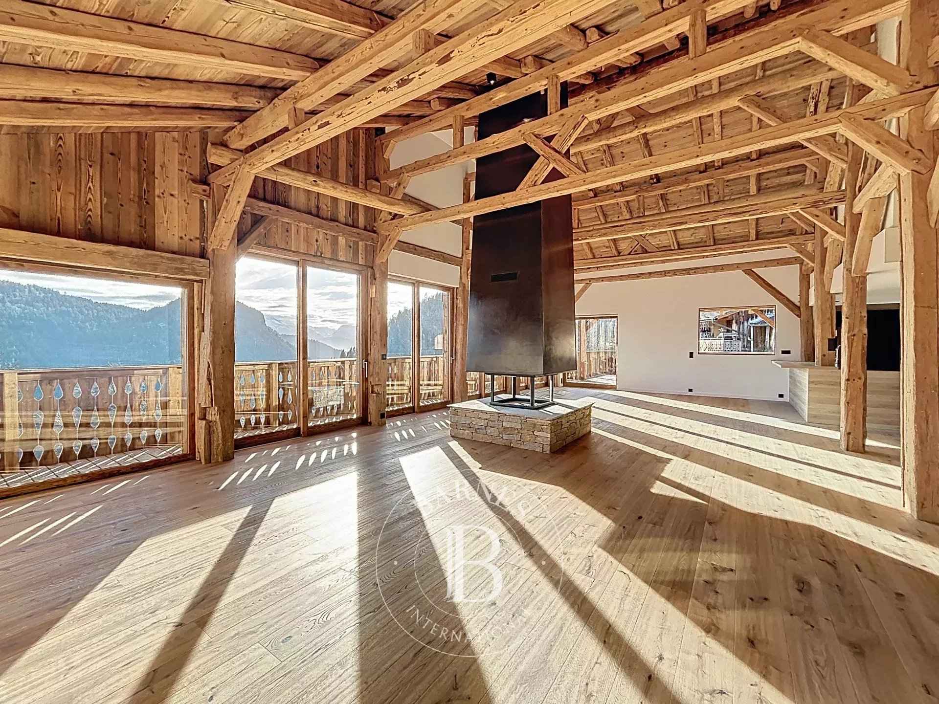 B743e06136458ef5eef2c5548e01abf0 13422a20bf 1920 original - Attribut alt par défaut.