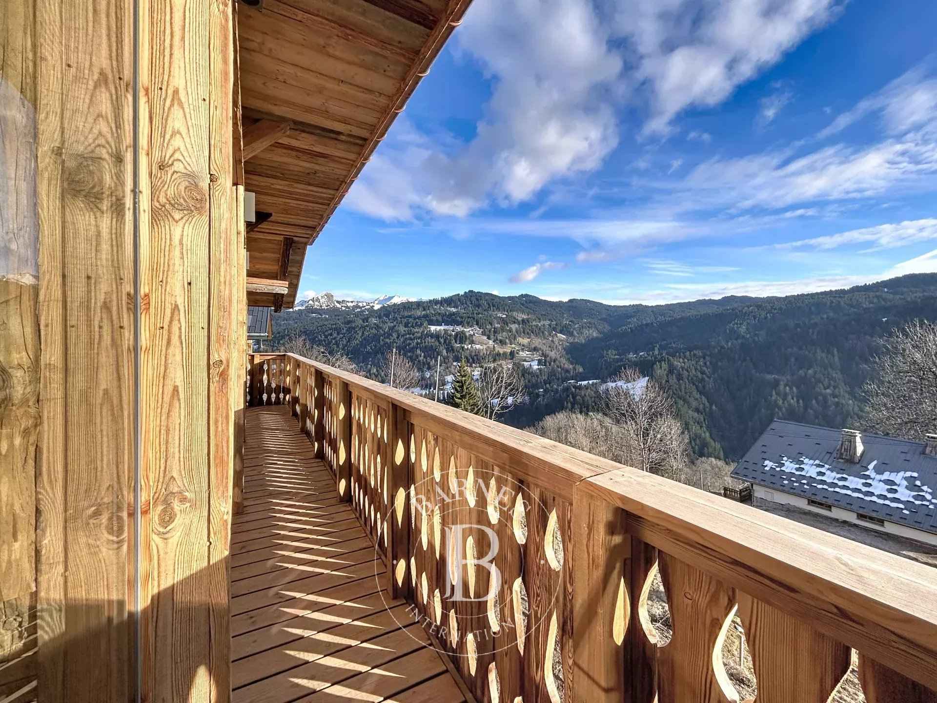 E8a9bfe4e4ba65cec3552fcf067c59d5 3b0cfc4e7f 1920 original - Attribut alt par défaut.