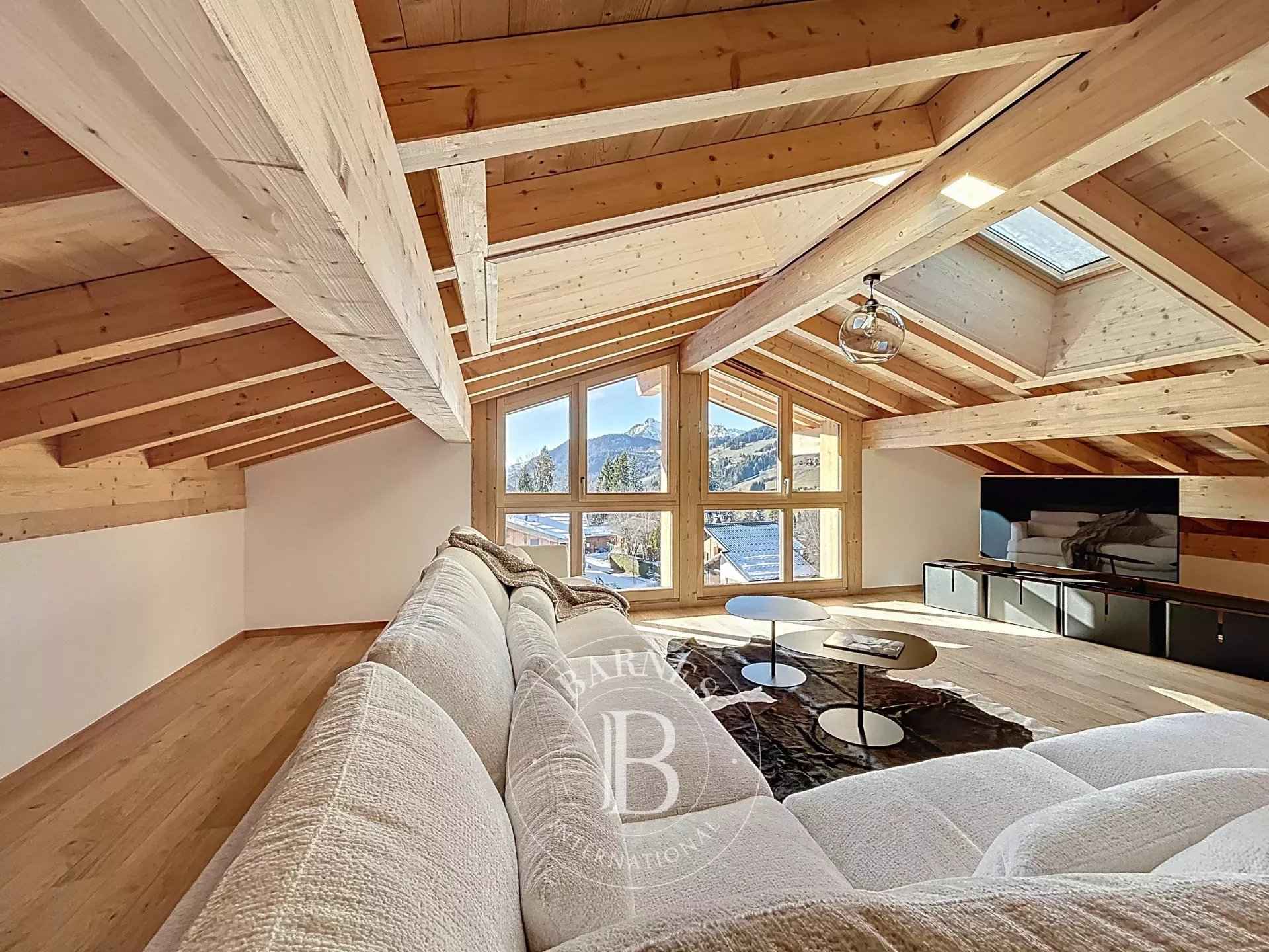 20ea94086fc0e7178ded9212181de52a 101e921393 1920 original - Attribut alt par défaut.