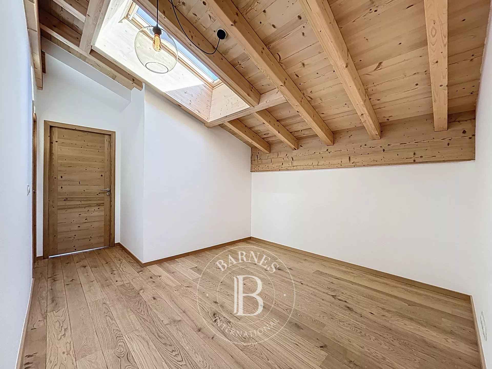 8409591a29b3d05961a56fd601a4f98c f5eb24a7b8 1920 original - Attribut alt par défaut.