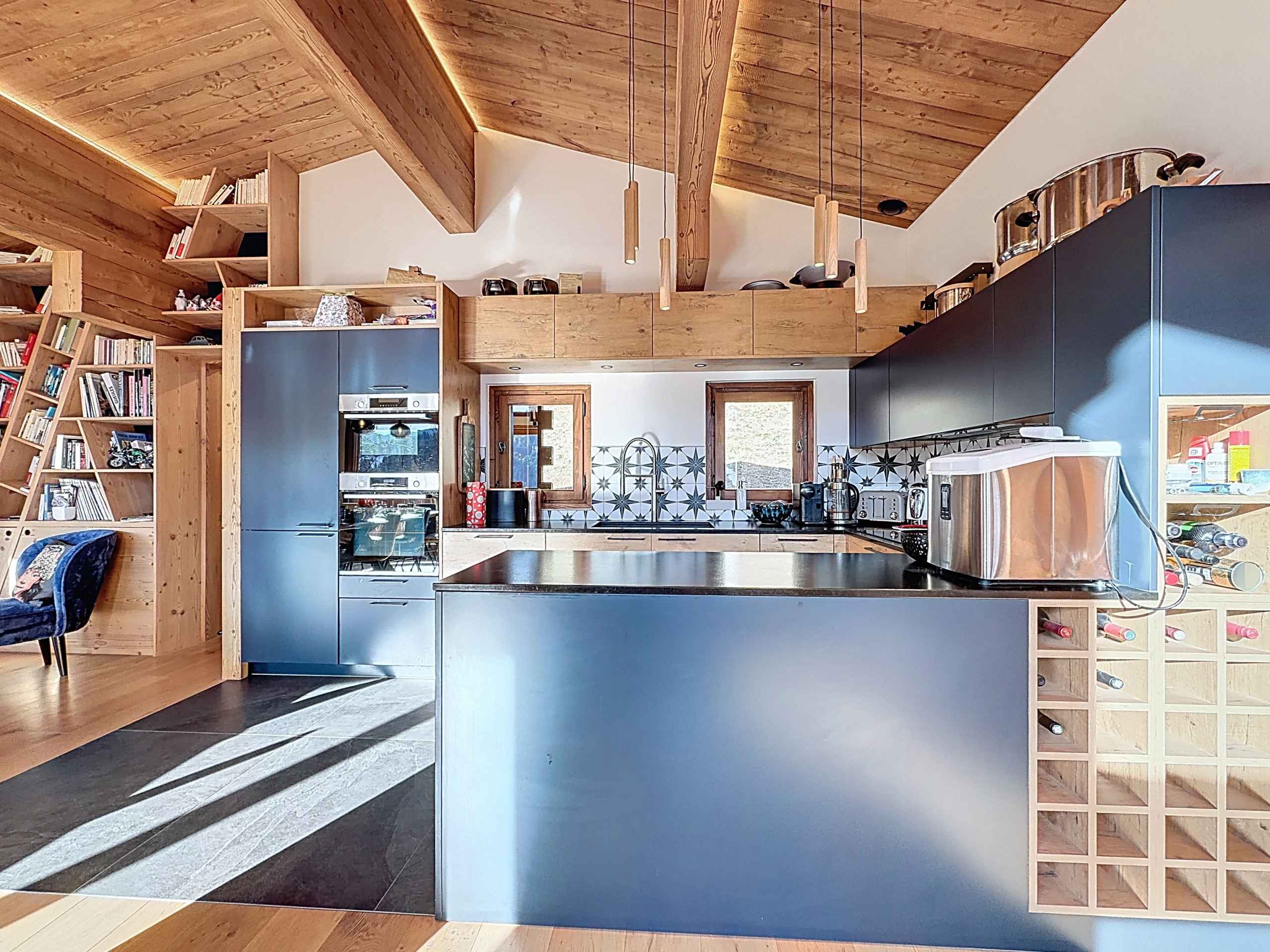 17664005716f3b15b0ceccd90ef28308d007d7c89b - Attribut alt par défaut.