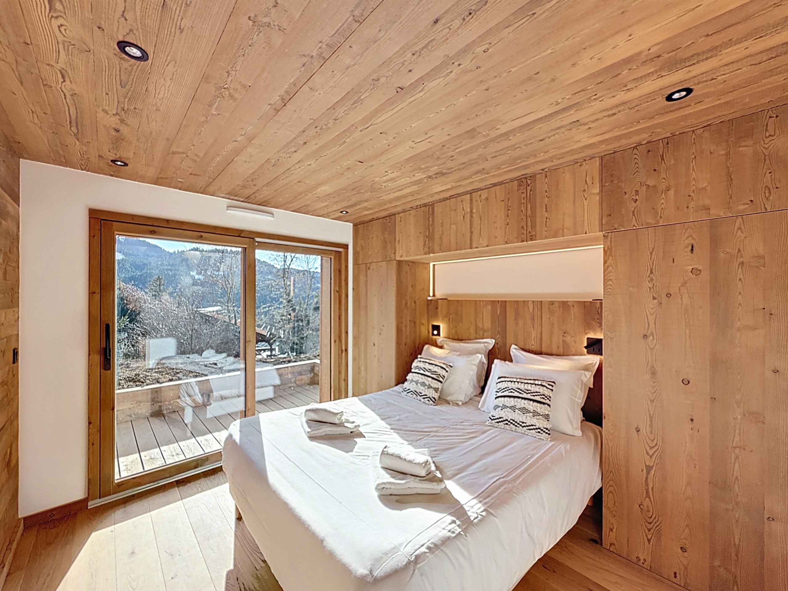 1766400507bd73dcf6c233b205da4fb929c53742ce - Attribut alt par défaut.