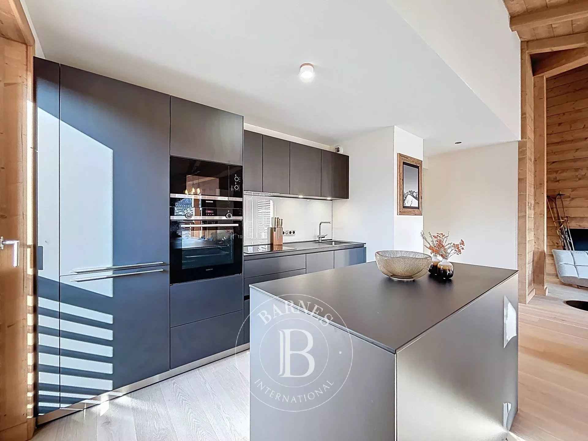 B8175a49c969cdd4de82935a64e56edc 3dfc80b750 1920 original - Translation missing: en.helpers.application.image_tag.default_alt