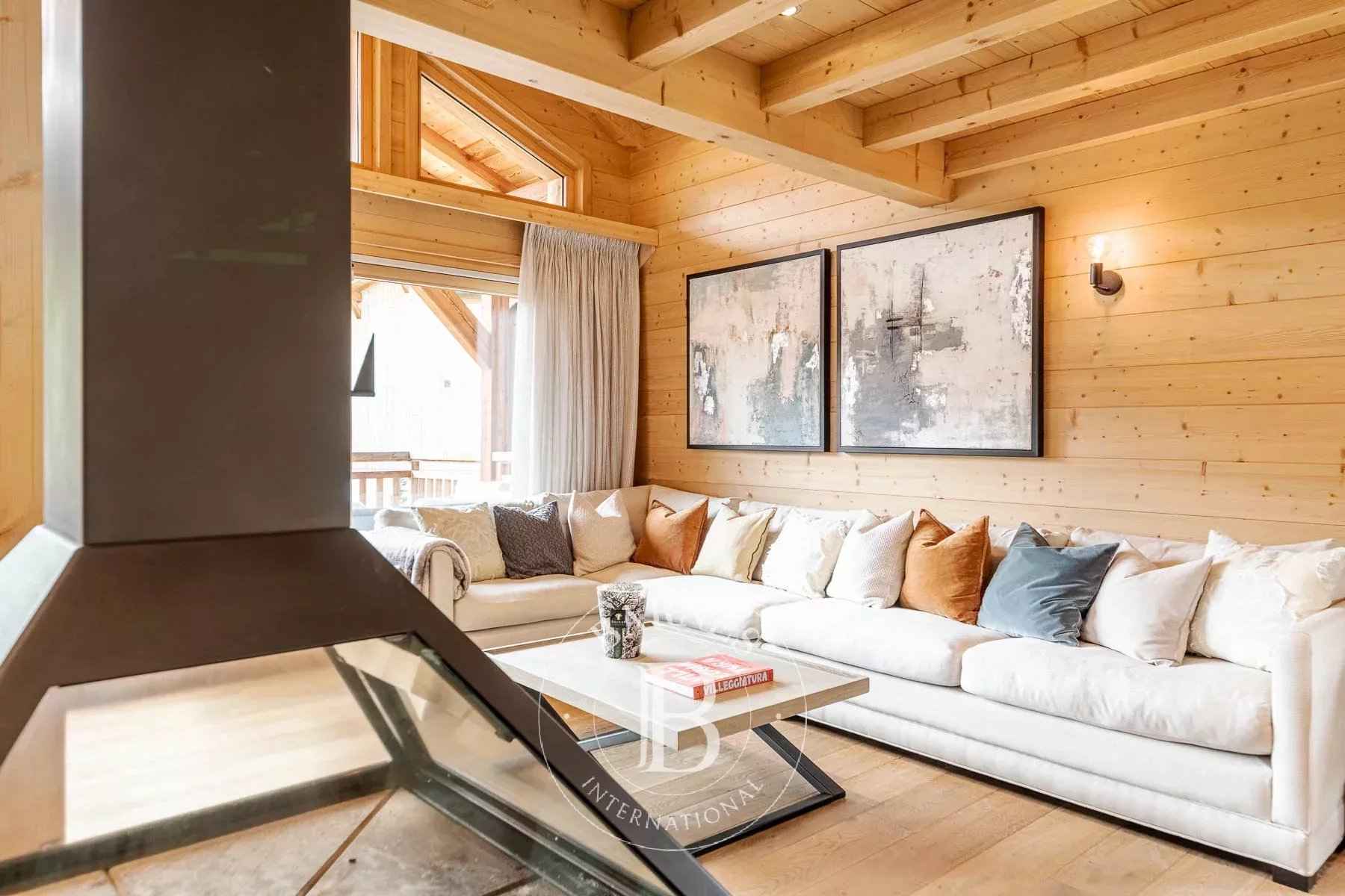 316b67788fecd638701ab01f602ec4d9 415eaa3d39 1800 original - Attribut alt par défaut.