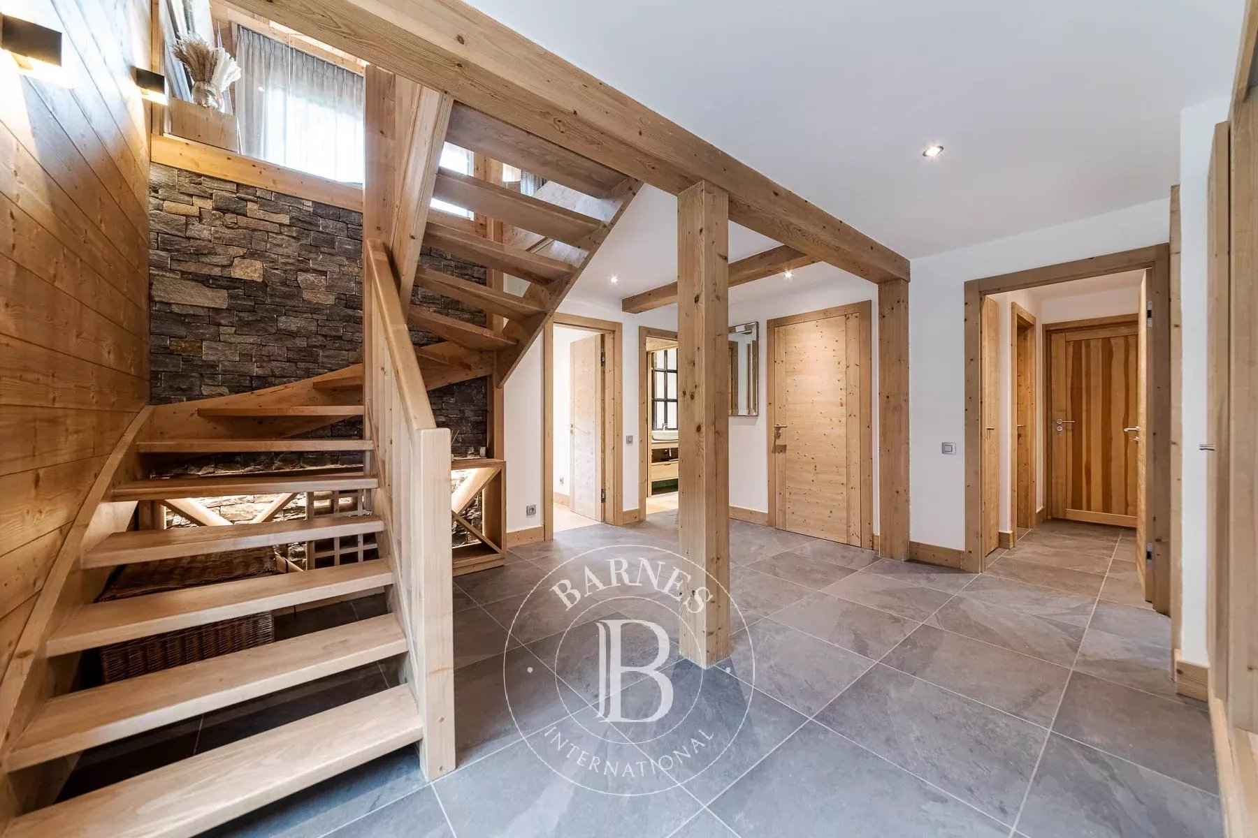 6f8c0c56c9d51d4efe859d94950fcace fc5eee72be 1800 original - Attribut alt par défaut.