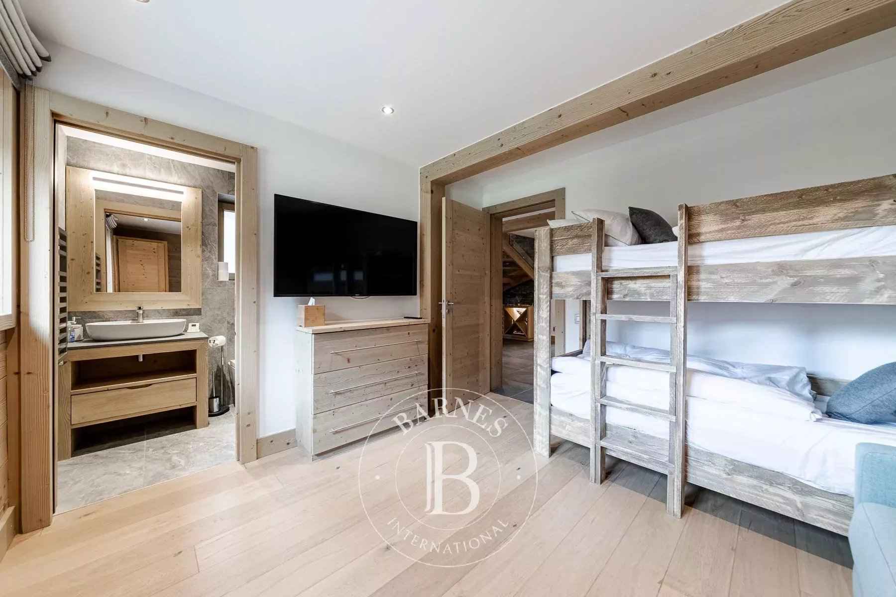 86fdc8981cdd4ccab9c14a91a4e3fd49 ecdcf01c02 1800 original - Attribut alt par défaut.