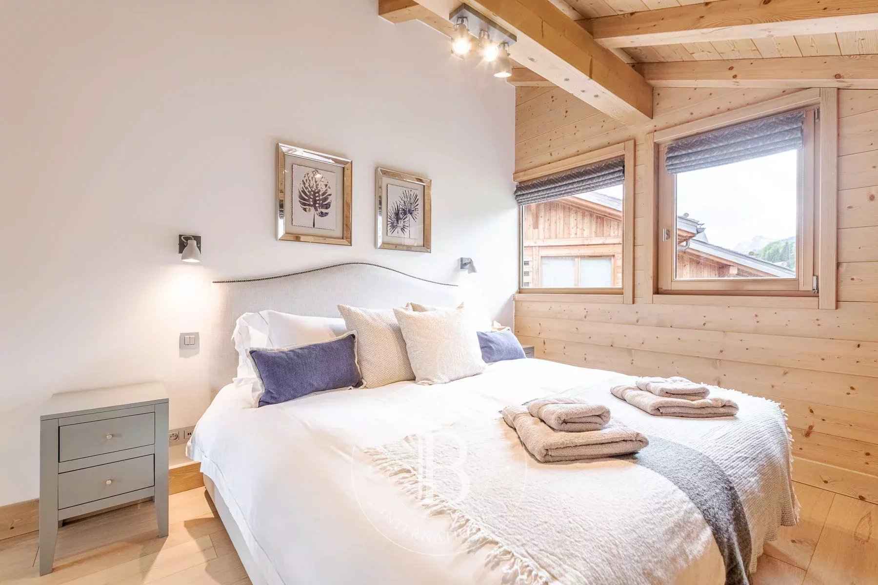 6bfc855c95e2d6d6f280c375e0f2dfd9 281730f1f8 1800 original - Attribut alt par défaut.