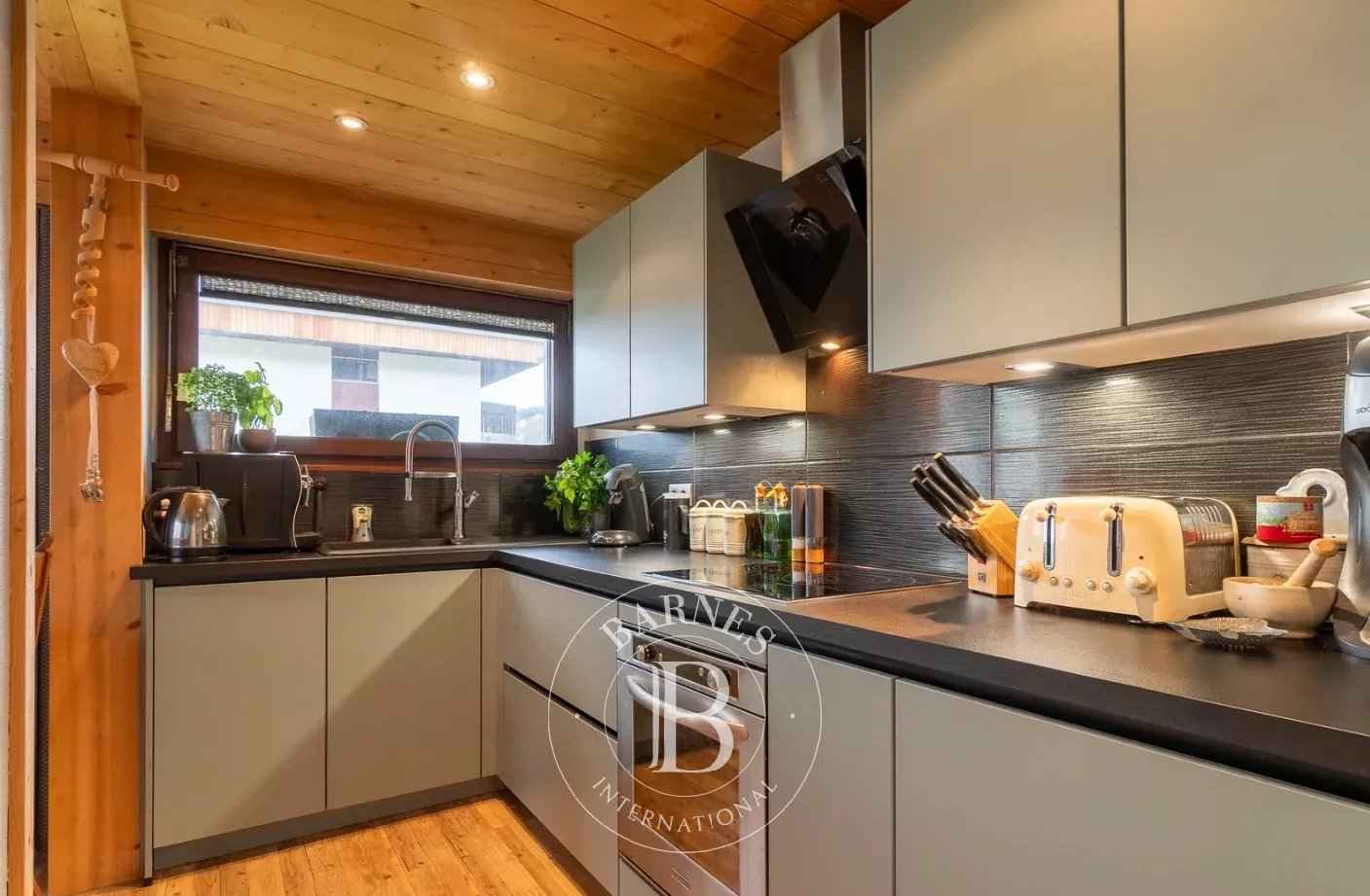 B4c81215fd38b9243303f6deb858dd8d ed57d07f14 1407 original - Attribut alt par défaut.