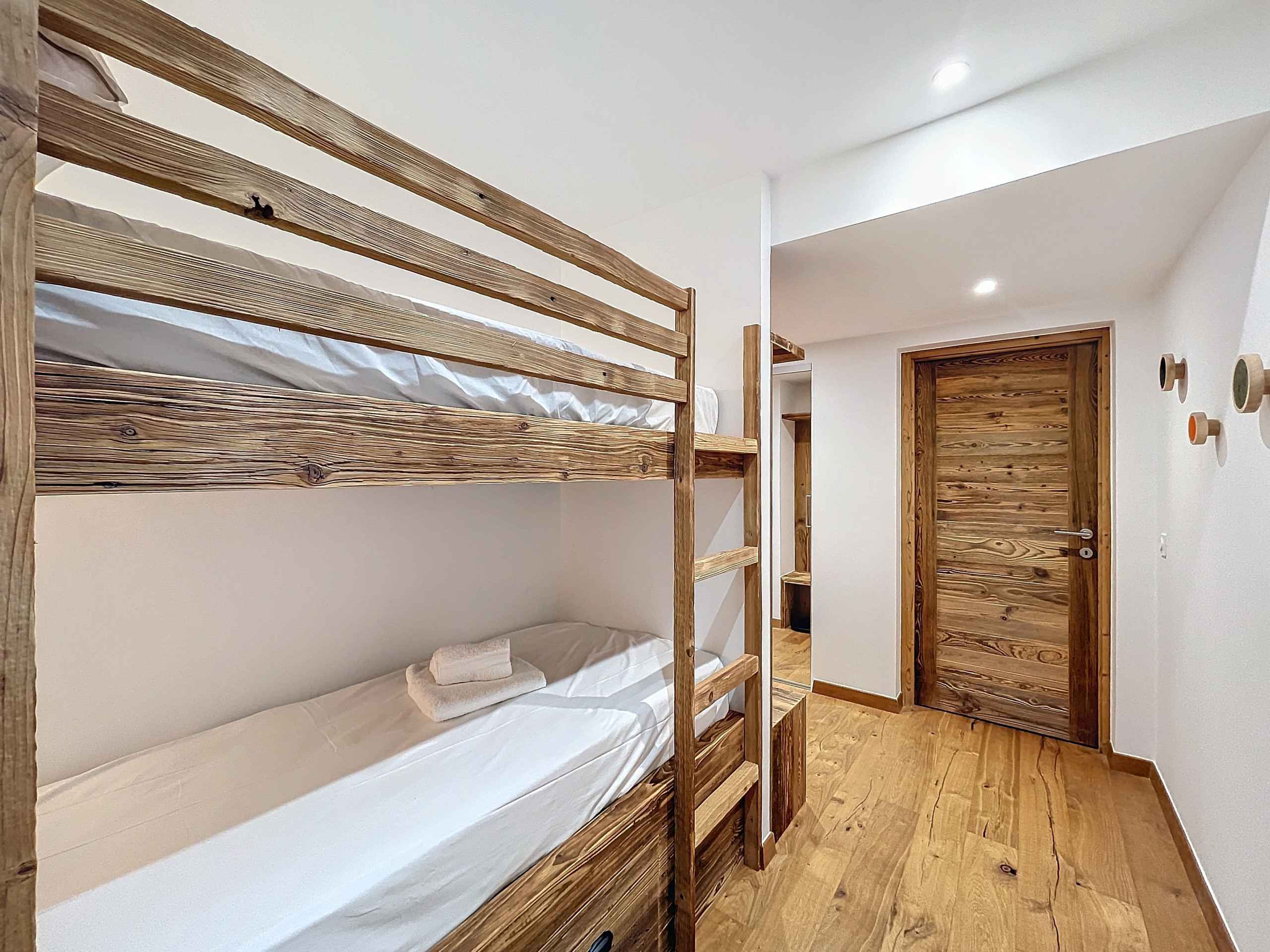 173499107985e3583d6e43b0e1d7f3c88b028a359d - Attribut alt par défaut.