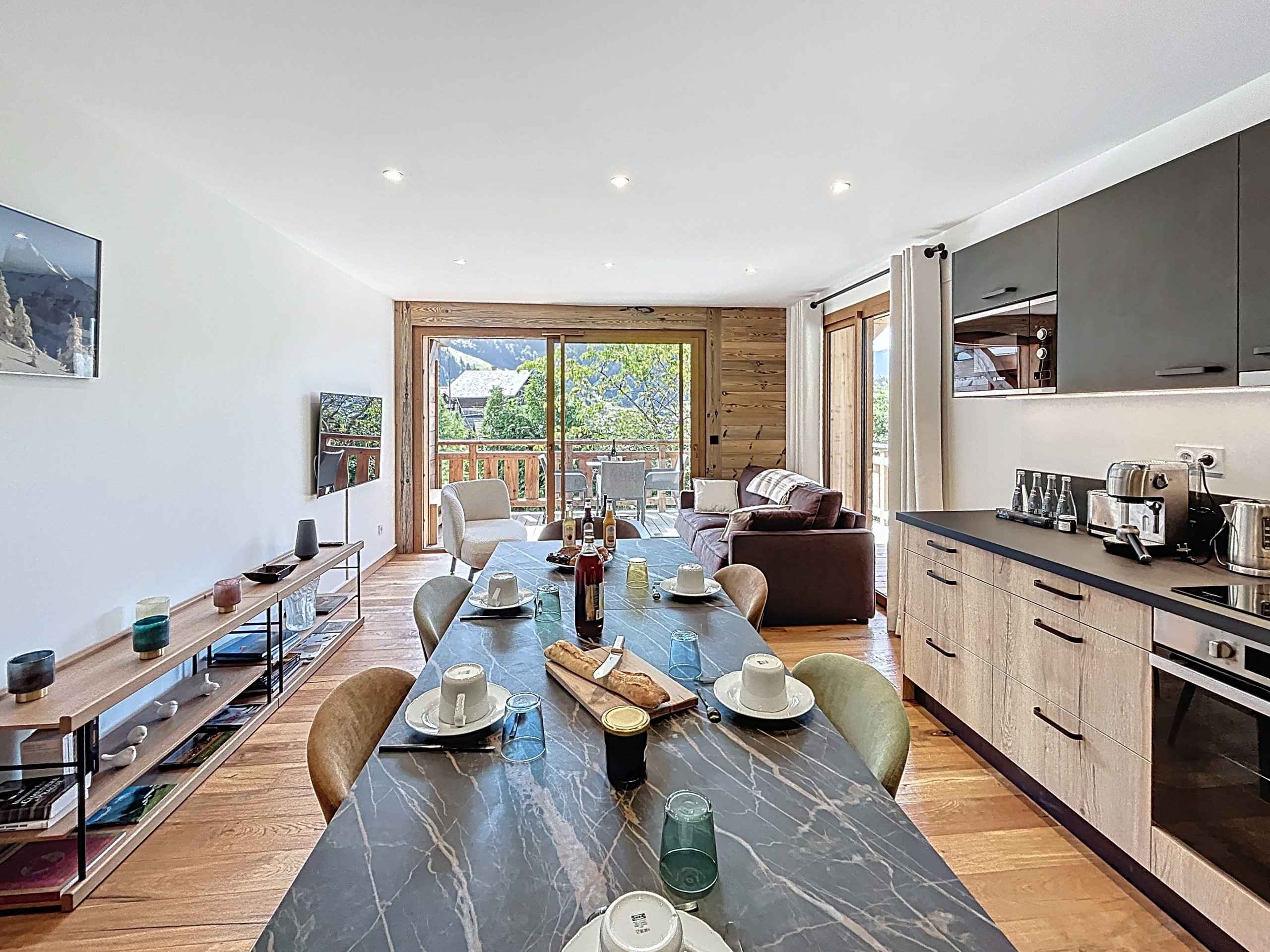 1751013865dd65af869325165ae27ee5cf21543f51 - Translation missing: en.helpers.application.image_tag.default_alt