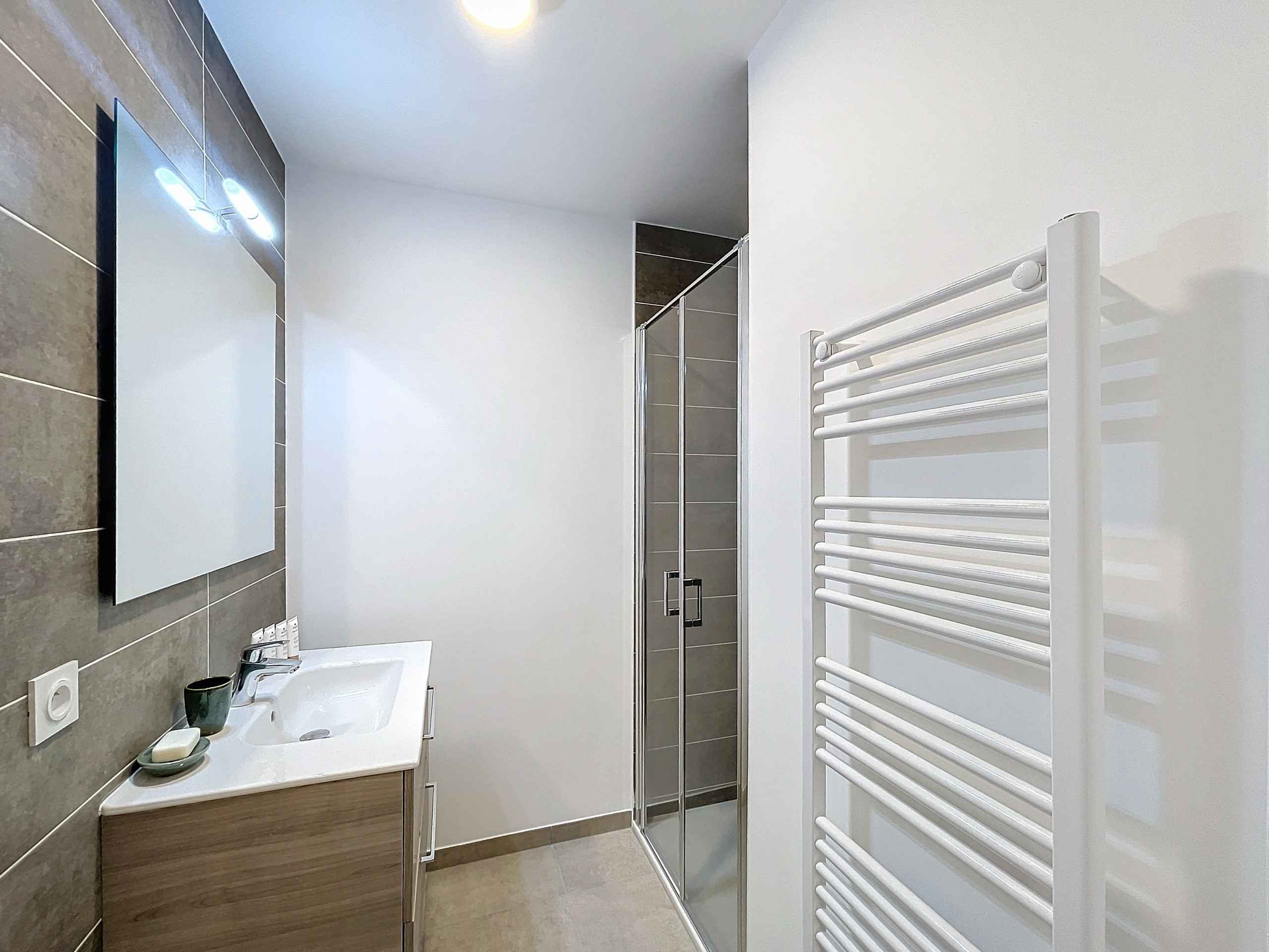 1734991038b48111af724c1fb2b181c9412d3529cc - Attribut alt par défaut.