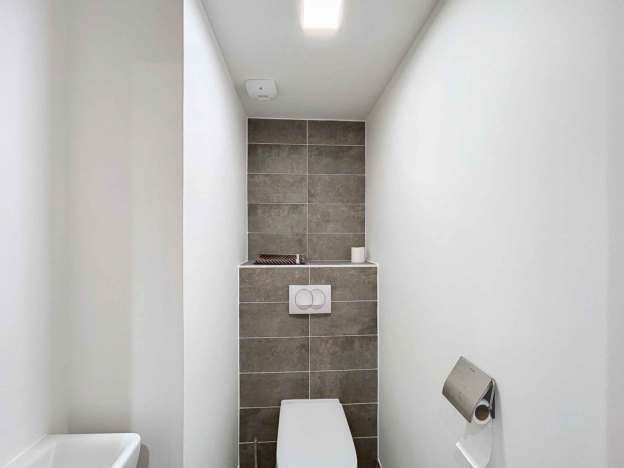 1734991040e4c0acaf8390931f4249221cbb9e8015 - Attribut alt par défaut.