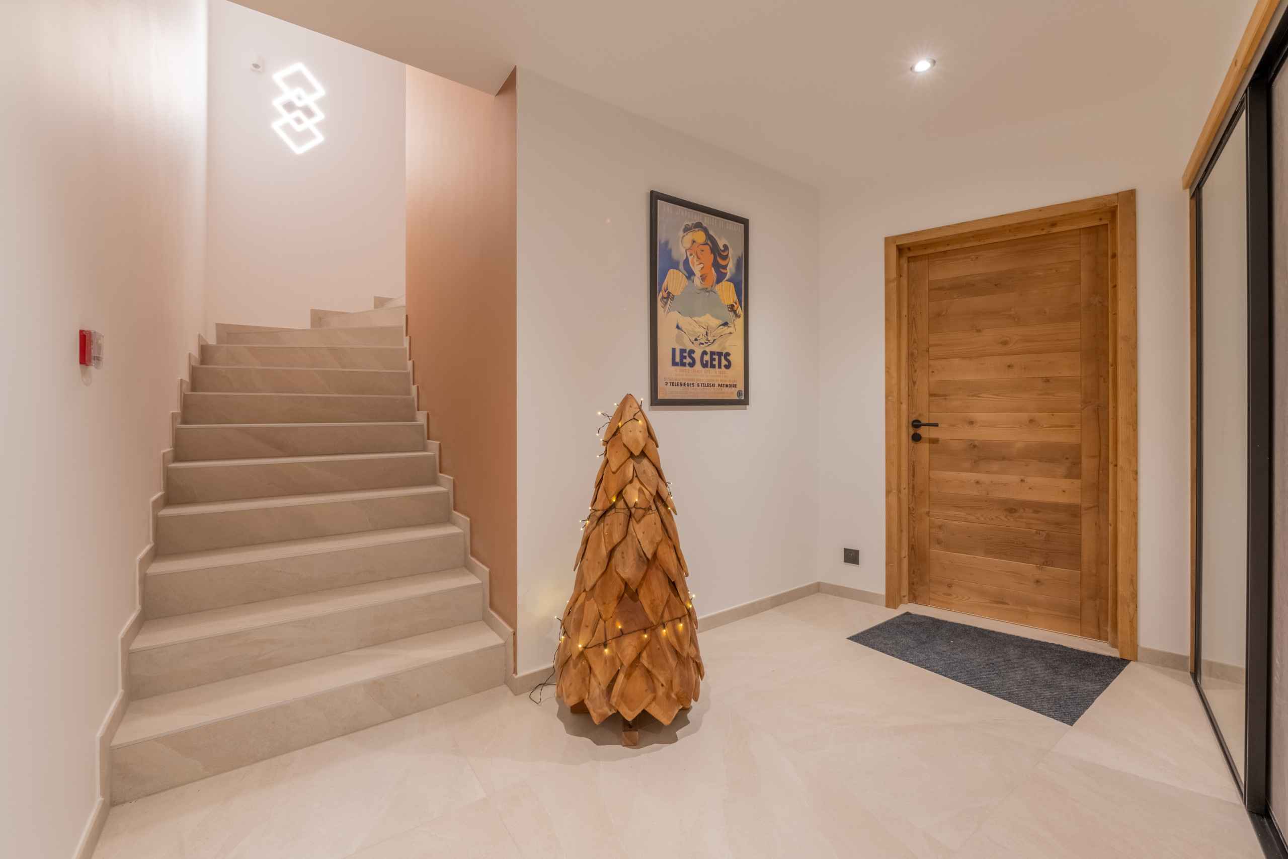 1768495014e4bf4d40abedb04d68f5a416b5963865 - Translation missing: en.helpers.application.image_tag.default_alt