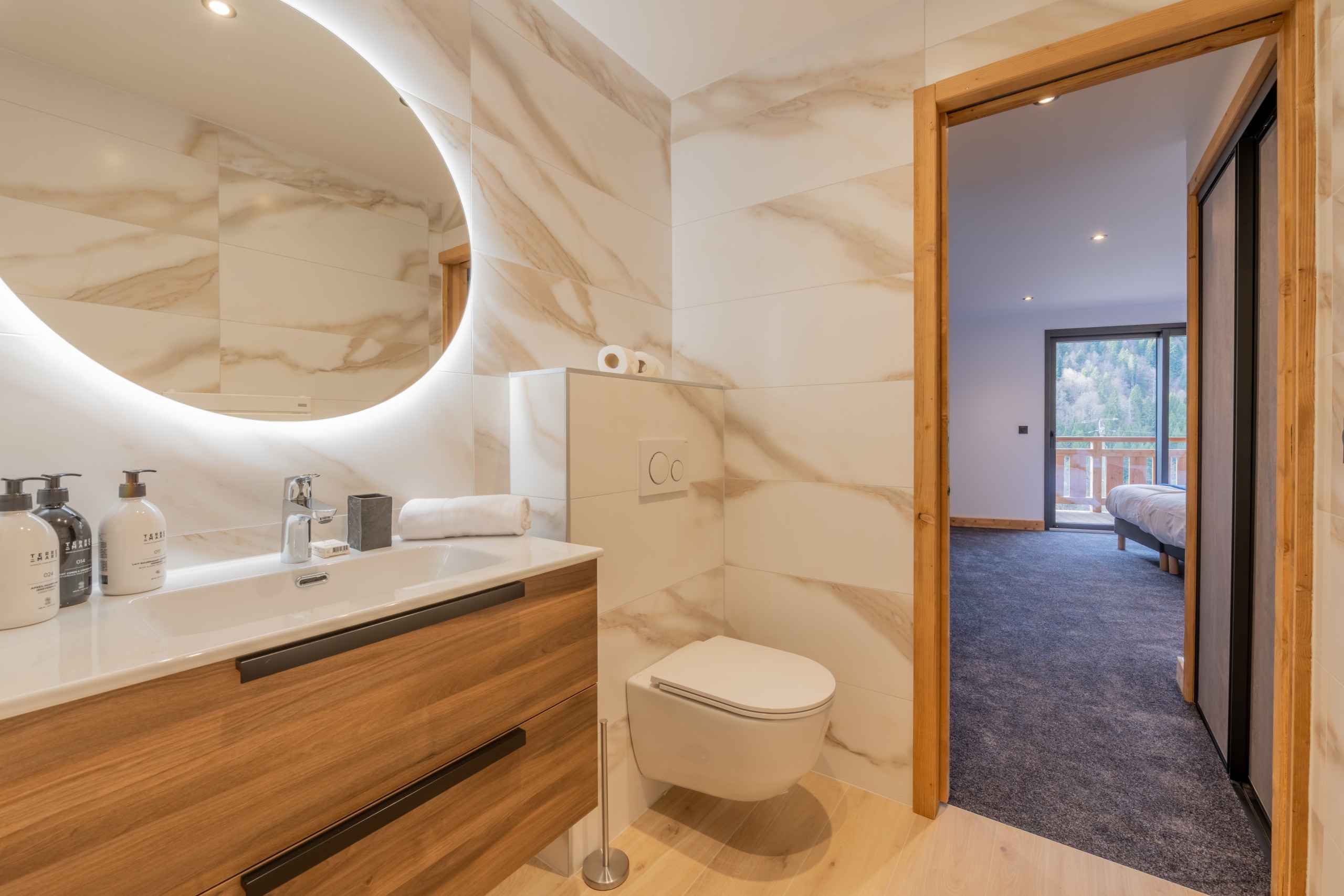 1768495040ccb0450549c83c89f42b2335f43d4e03 - Translation missing: en.helpers.application.image_tag.default_alt