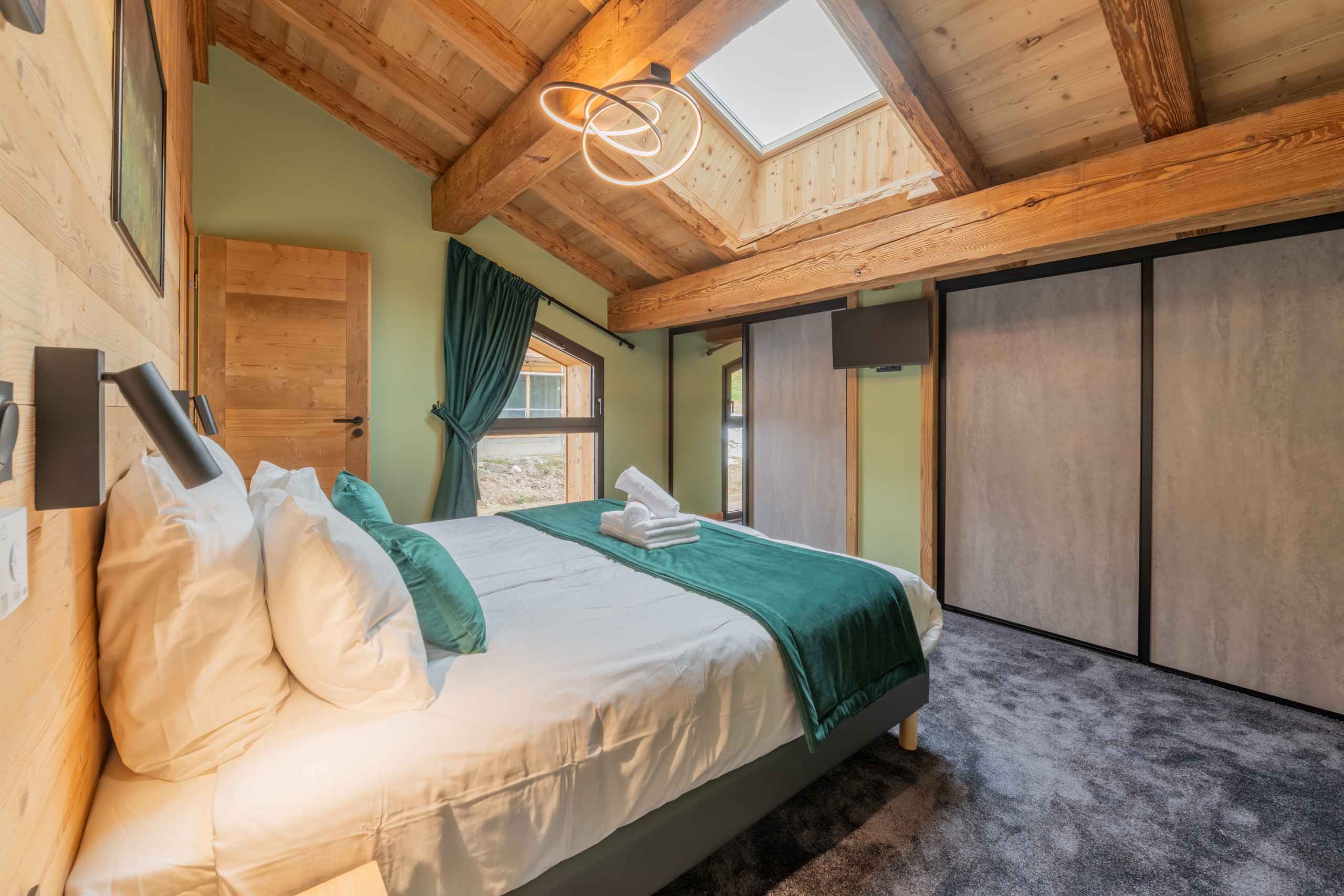 1768495145b26cdbc5bebdff31fe83090219428e6e - Translation missing: en.helpers.application.image_tag.default_alt