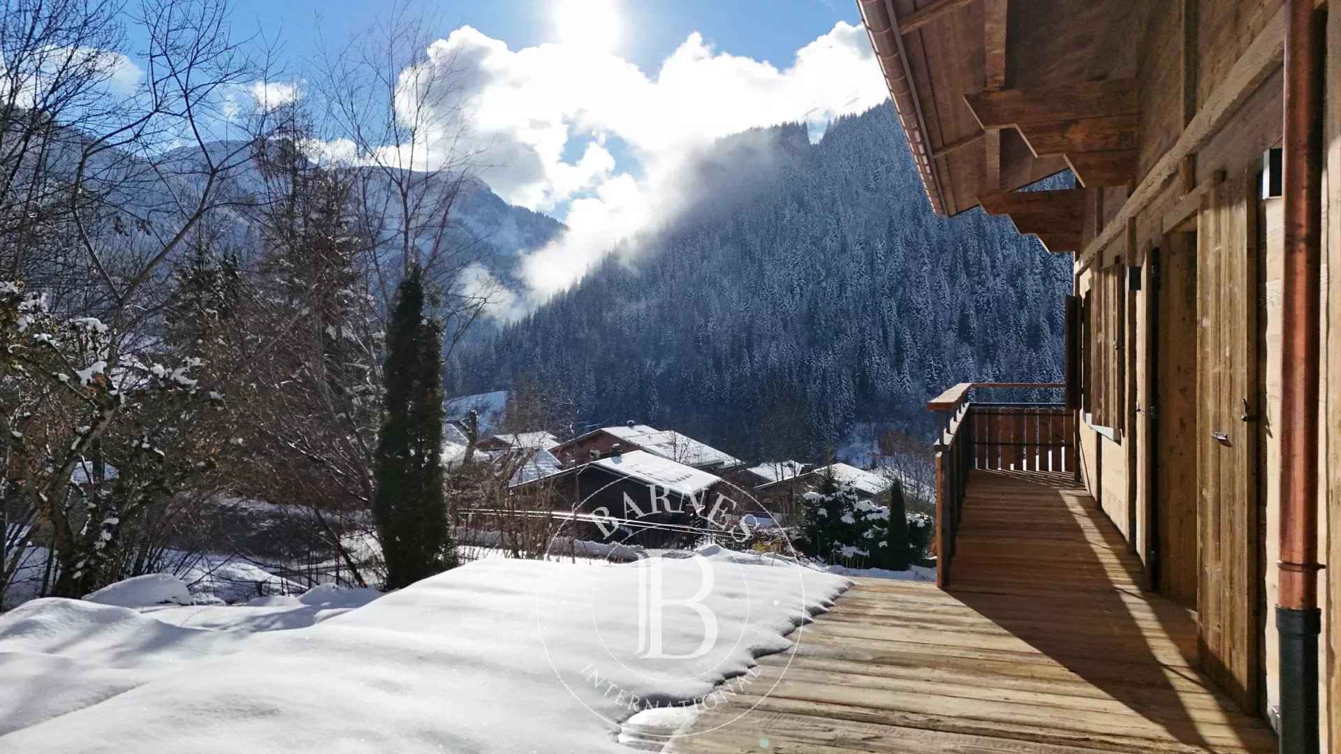 Df2445247b6527c19805352e0992045f 4c74fc160c 1920 original - Attribut alt par défaut.