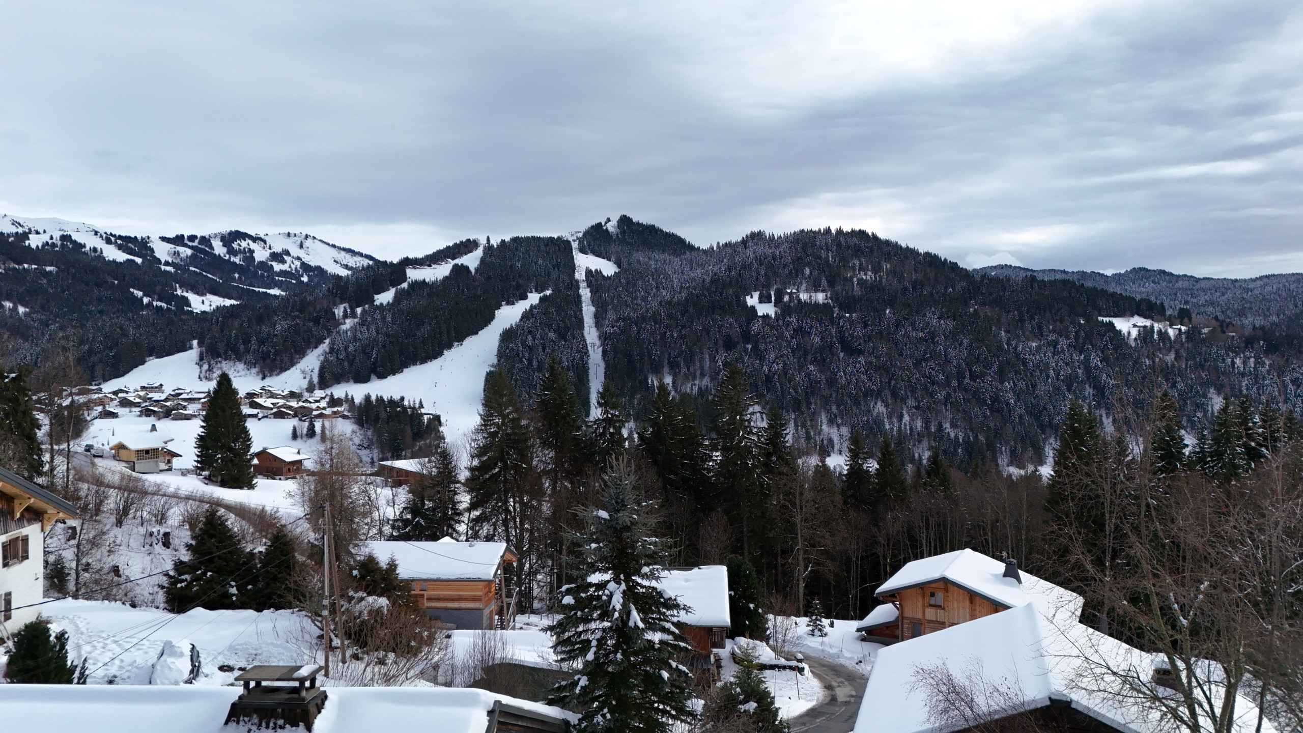 1768472529f3985ca9925ee517b50fbf879535155c - Attribut alt par défaut.