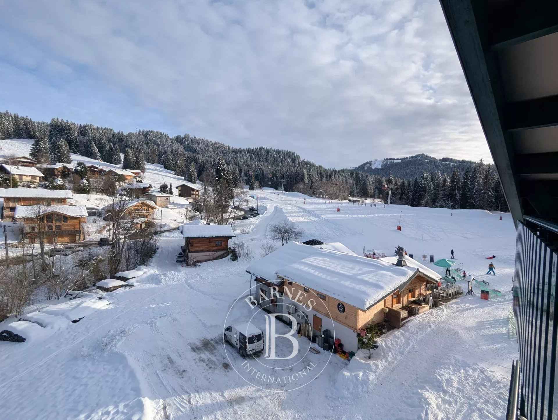 02a963103c3c298cbbc53725272d530e e1d288d4a9 1920 original - Attribut alt par défaut.