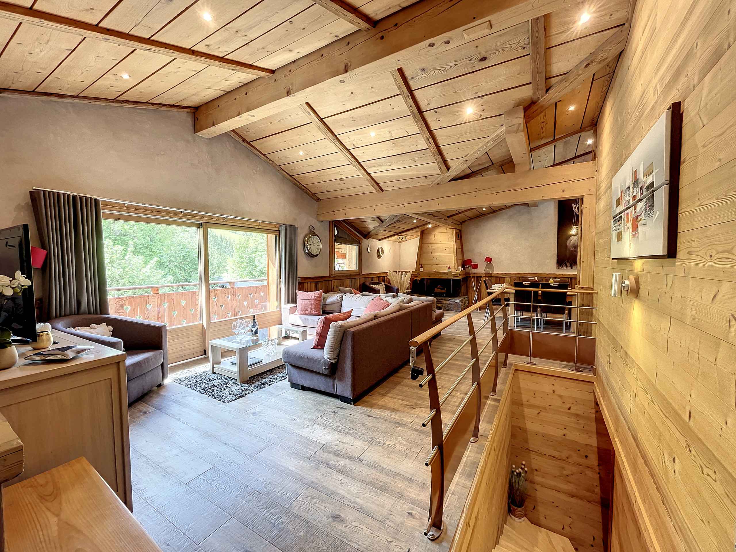 1711122534b3a678ffcee2ec37a78c0c8a9581e1d5 - Attribut alt par défaut.