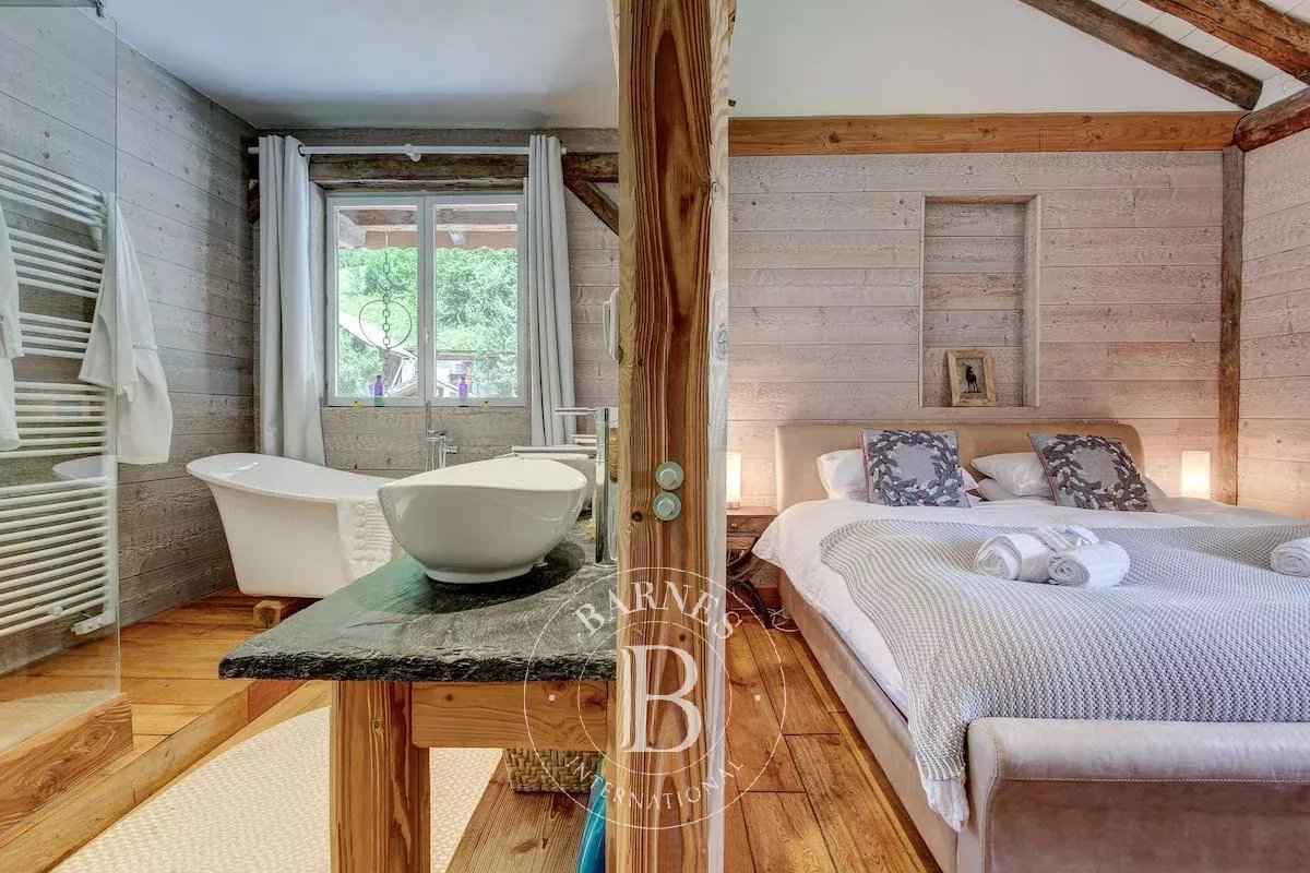 E08607cc30e8e910b71de6cd45e0c2cd 50d7666b6b 1200 original - Translation missing: en.helpers.application.image_tag.default_alt