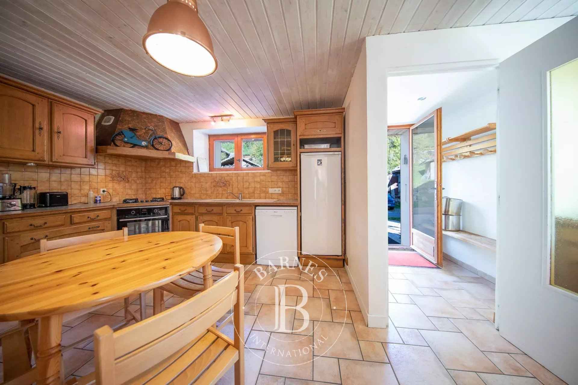 Ffe926c23d16b98a4baf806f0c000bc3 ea1cba6fcd 1920 original - Translation missing: en.helpers.application.image_tag.default_alt